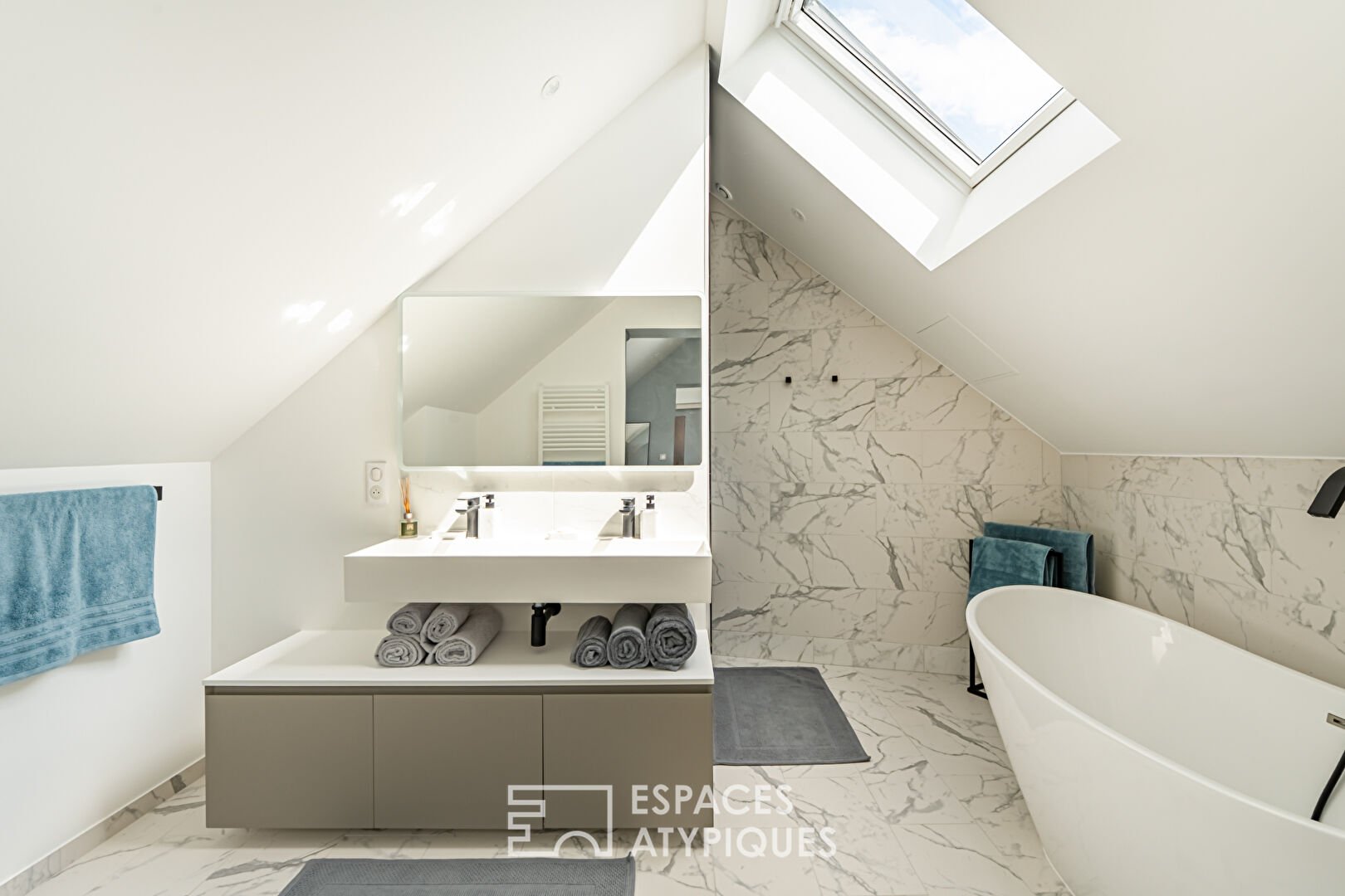 Photo Maison haut de gamme contemporaine et de charme image 6/6