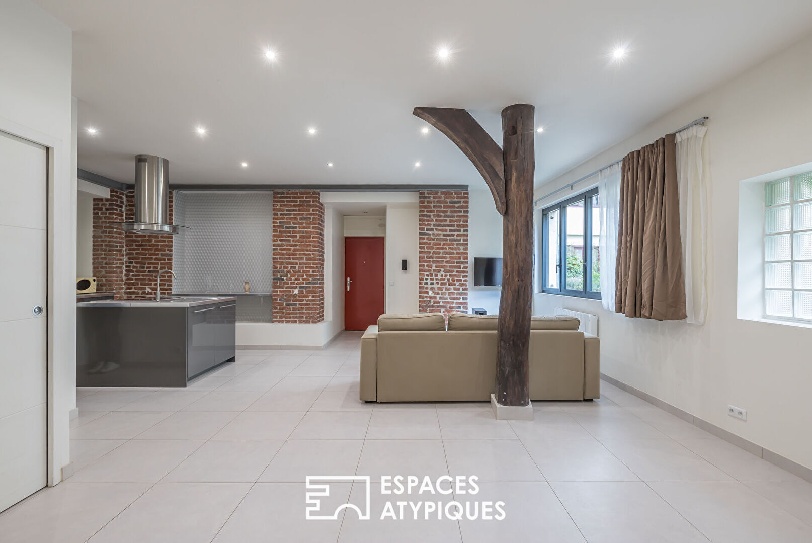 Agence immobilière de ESPACES ATYPIQUES SEINE SAINT DENIS
