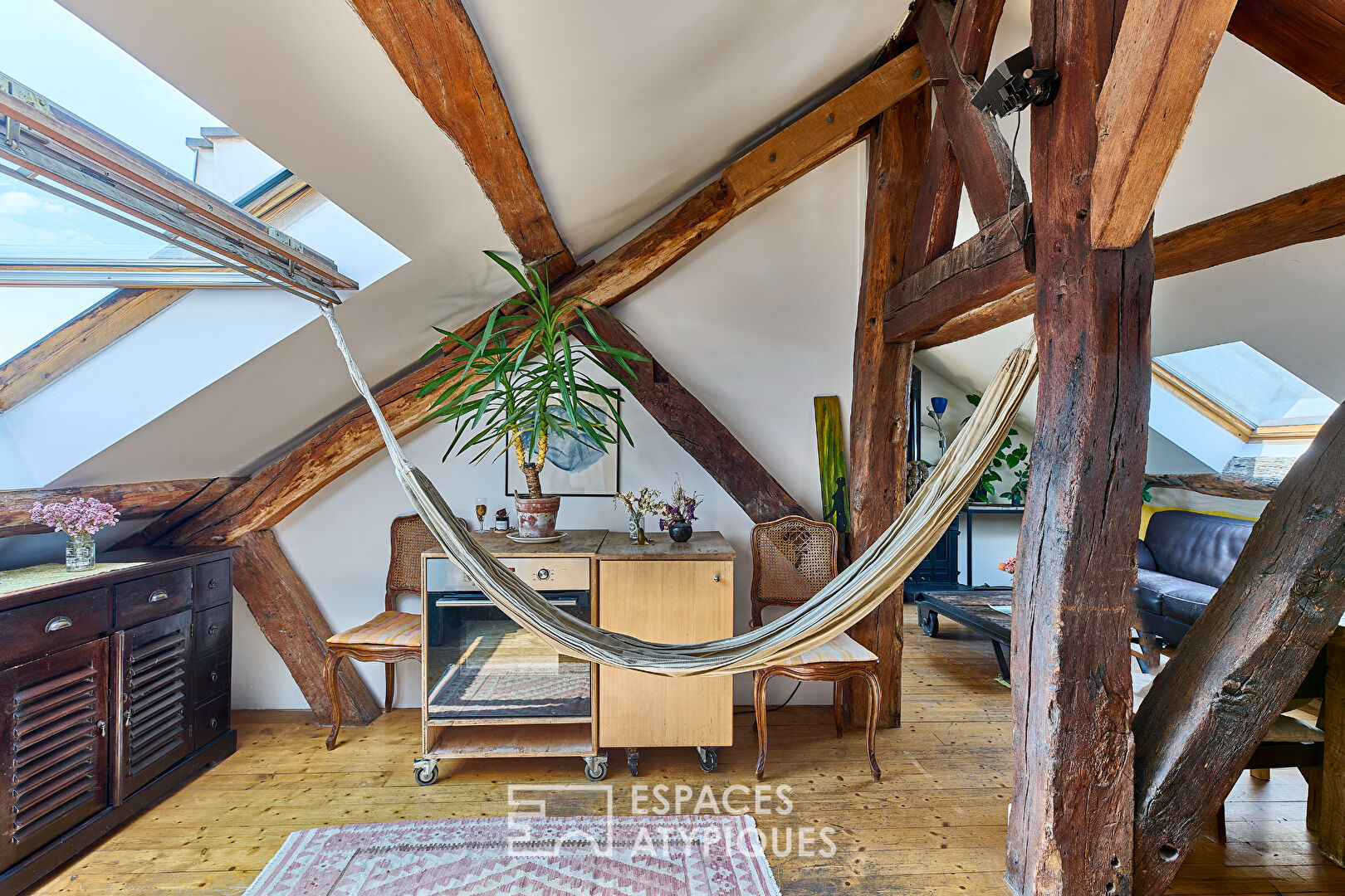 Duplex en dernier étage Proche d'Aligre