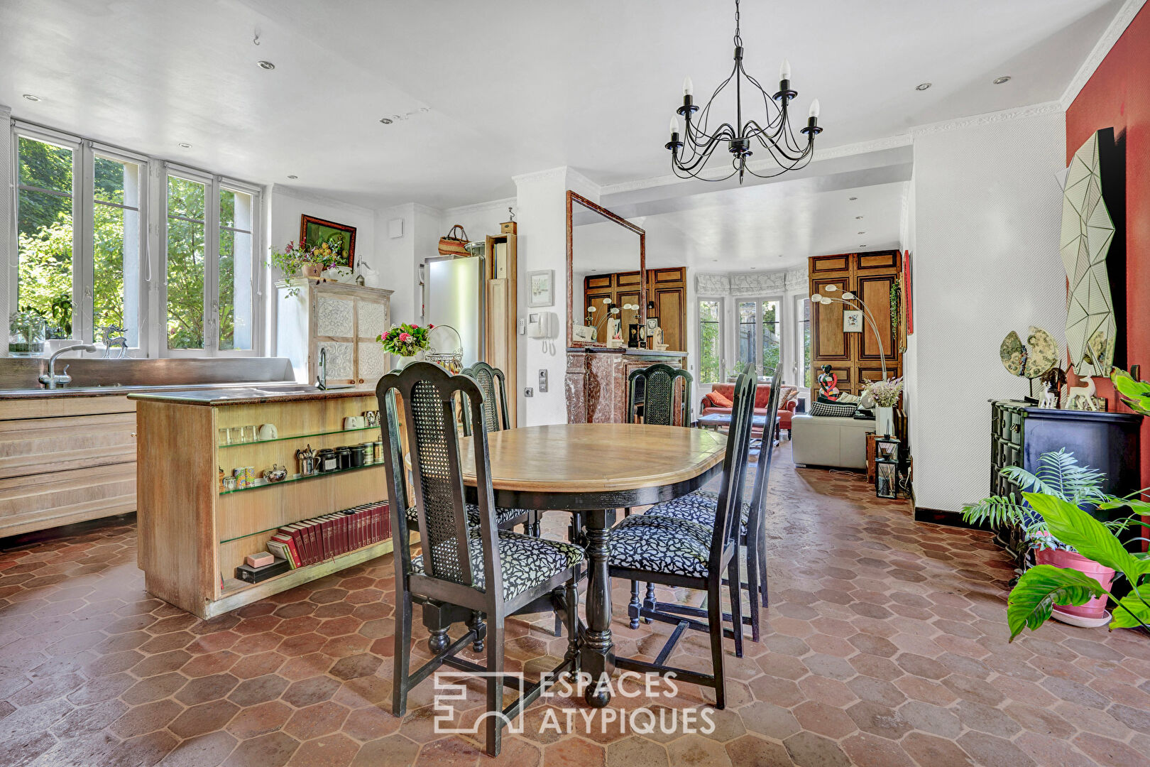 Photo Maison du XVIIIème au coeur du Domaine du Château du Piple image 2/6