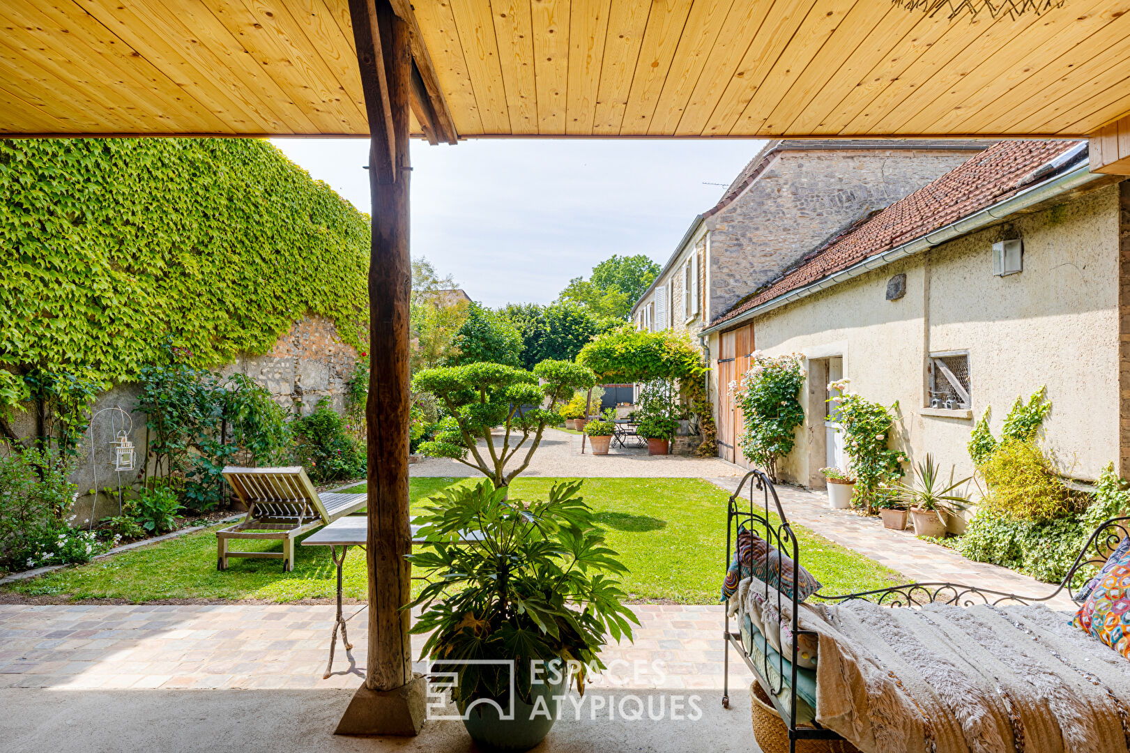 Photo Maison de charme avec ses dépendances à Chavenay image 1/6