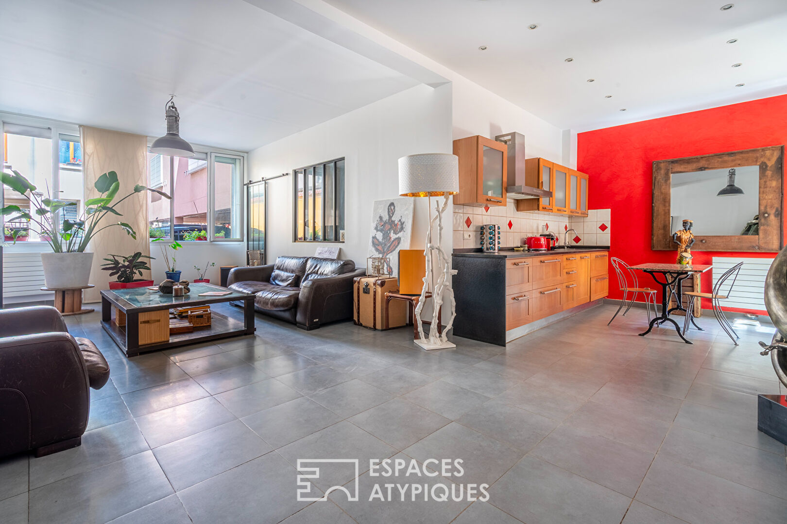 Agence immobilière de ESPACES ATYPIQUES SEINE SAINT DENIS