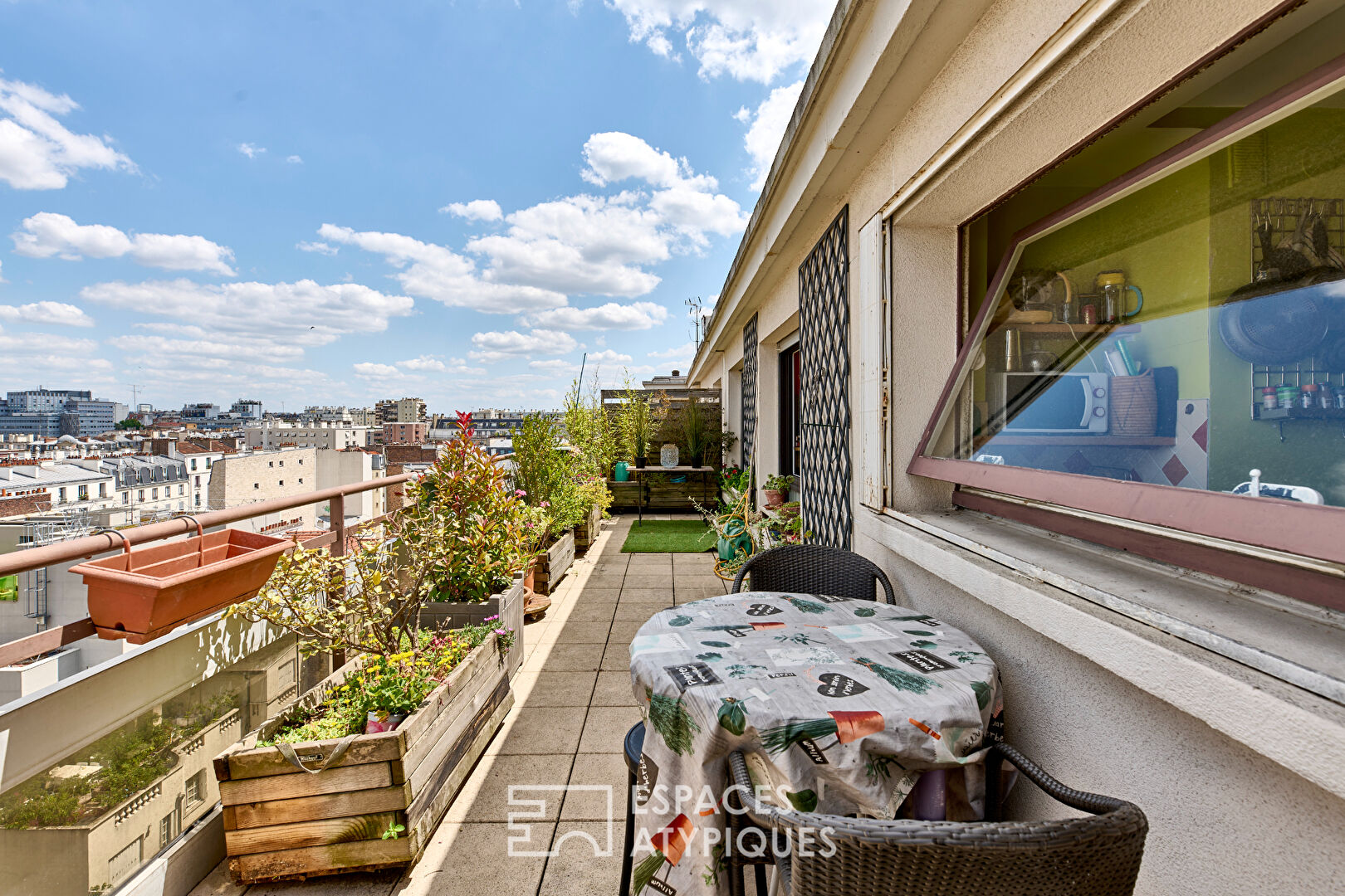 Agence immobilière de ESPACES ATYPIQUES PARIS
