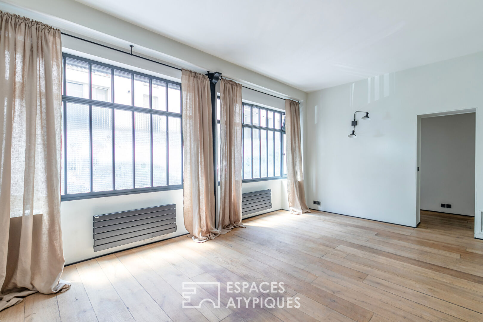 Agence immobilière de ESPACES ATYPIQUES PARIS