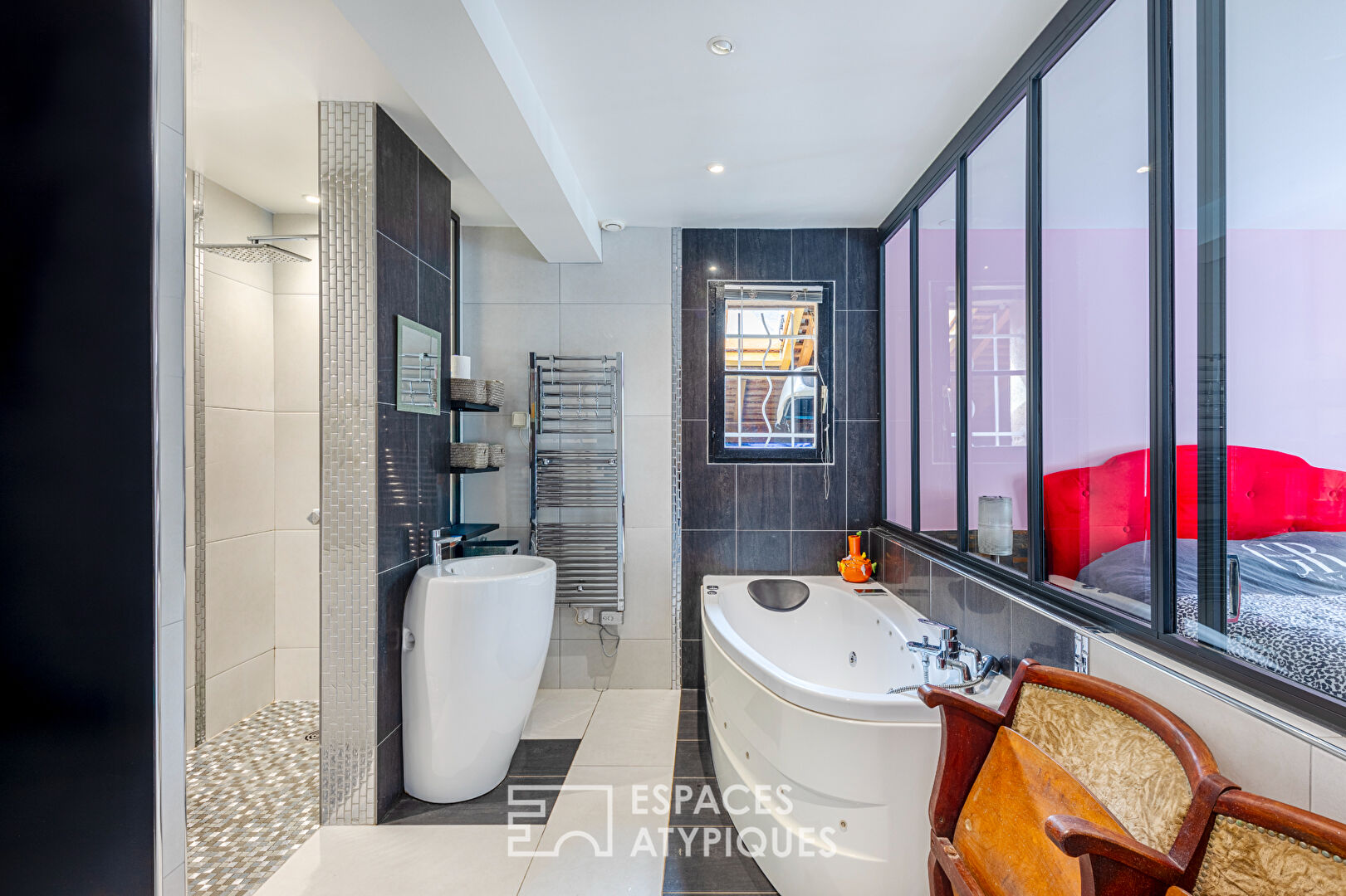 Photo Charmante Maison lumineuse avec jacuzzi et jardin à Chevreuse image 6/6