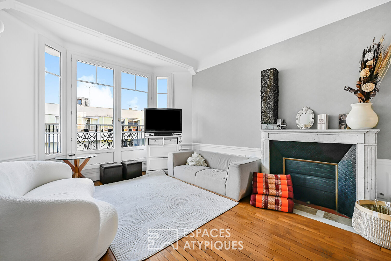 Photo Etage élevé traversant avec balcon-terrasse à Auteuil Sud image 3/6