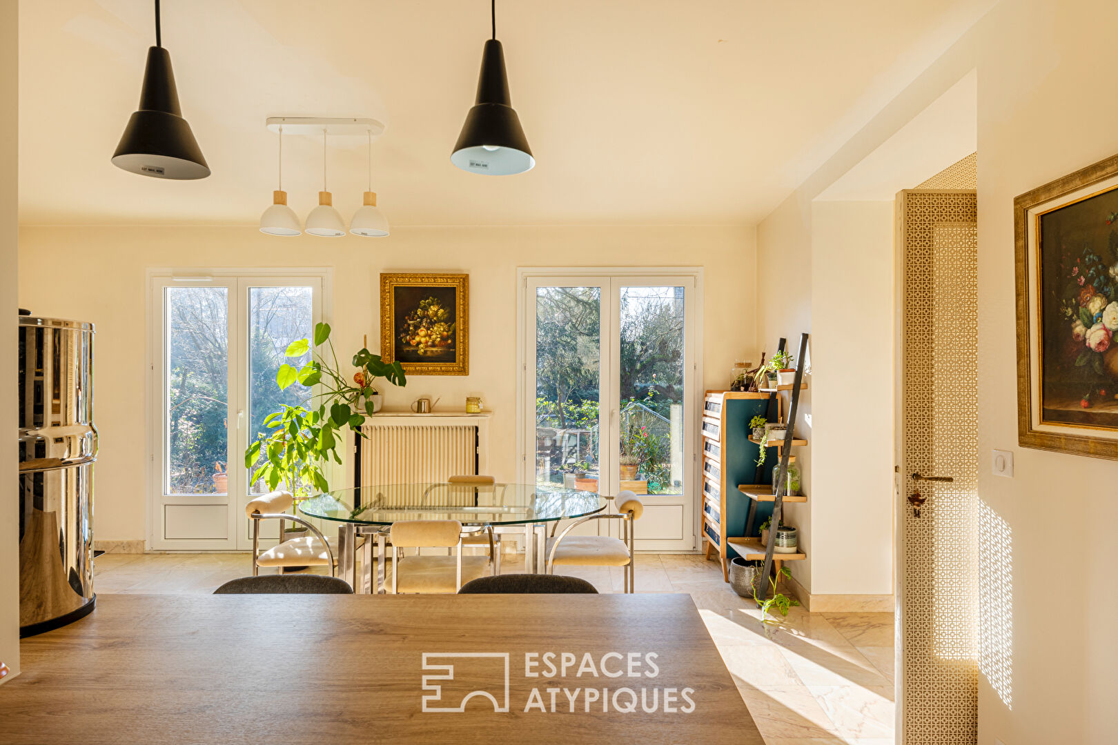 Photo Maison rénovée avec ponton sur l'Île de Vaux : les charmes des bords de Seine image 4/6