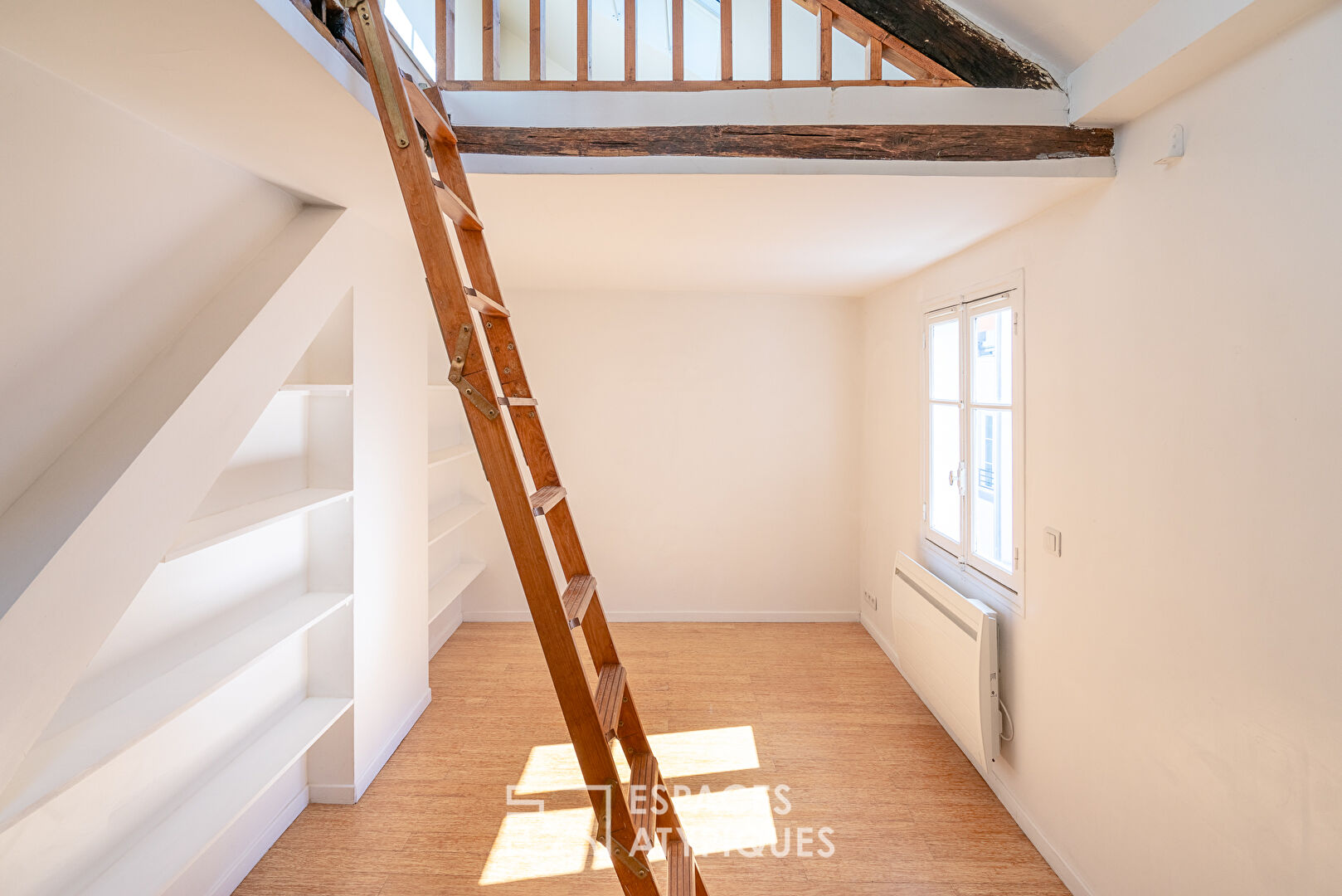 Agence immobilière de ESPACES ATYPIQUES PARIS
