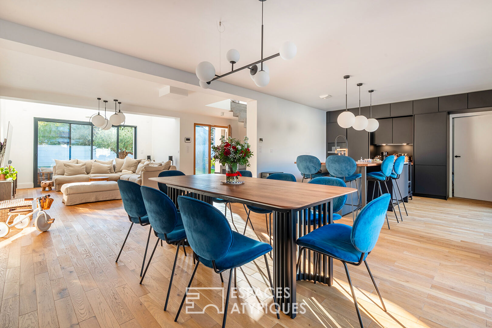 Agence immobilière de ESPACES ATYPIQUES VAL DE MARNE