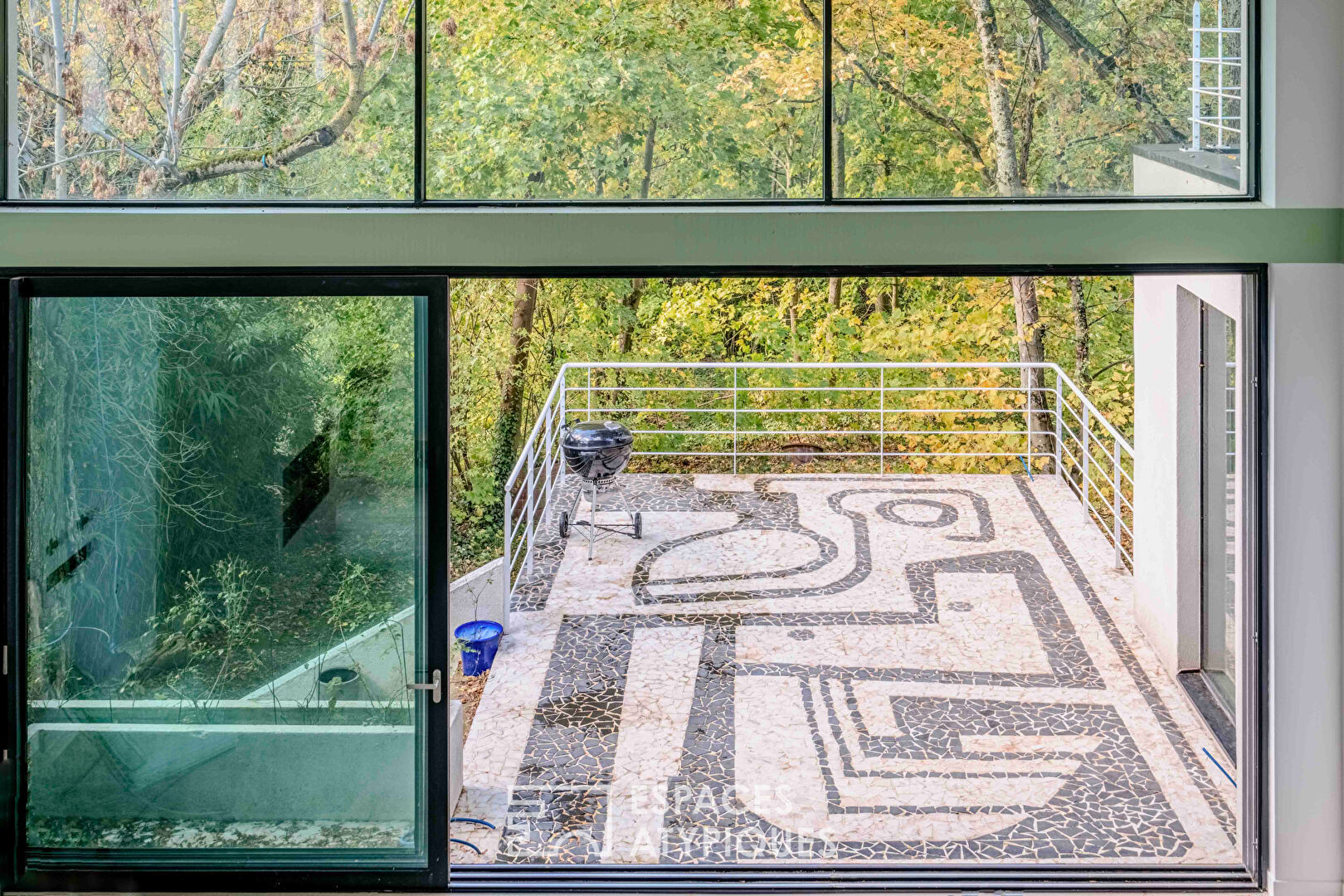 Photo Maison d'architecte sur la colline des impressionnistes à La Celle Saint-Cloud image 3/6