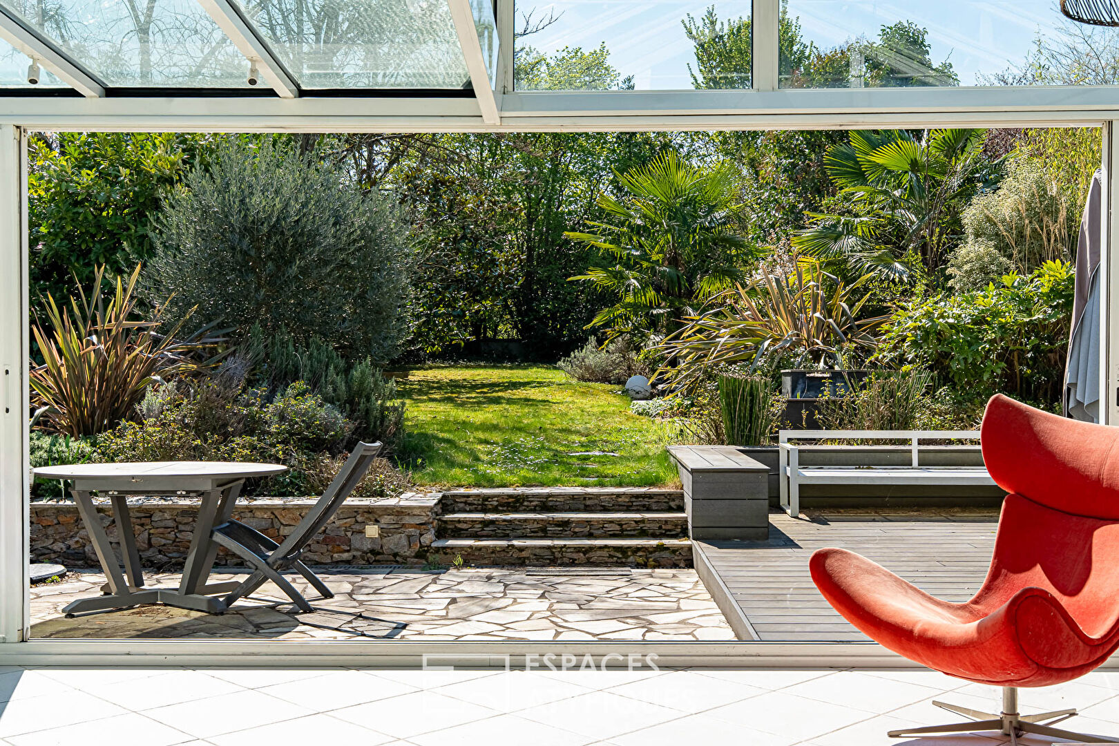 Photo Maison contemporaine aux beaux volumes quartier La Châtaigneraie à Rueil-Malmaison image 5/6