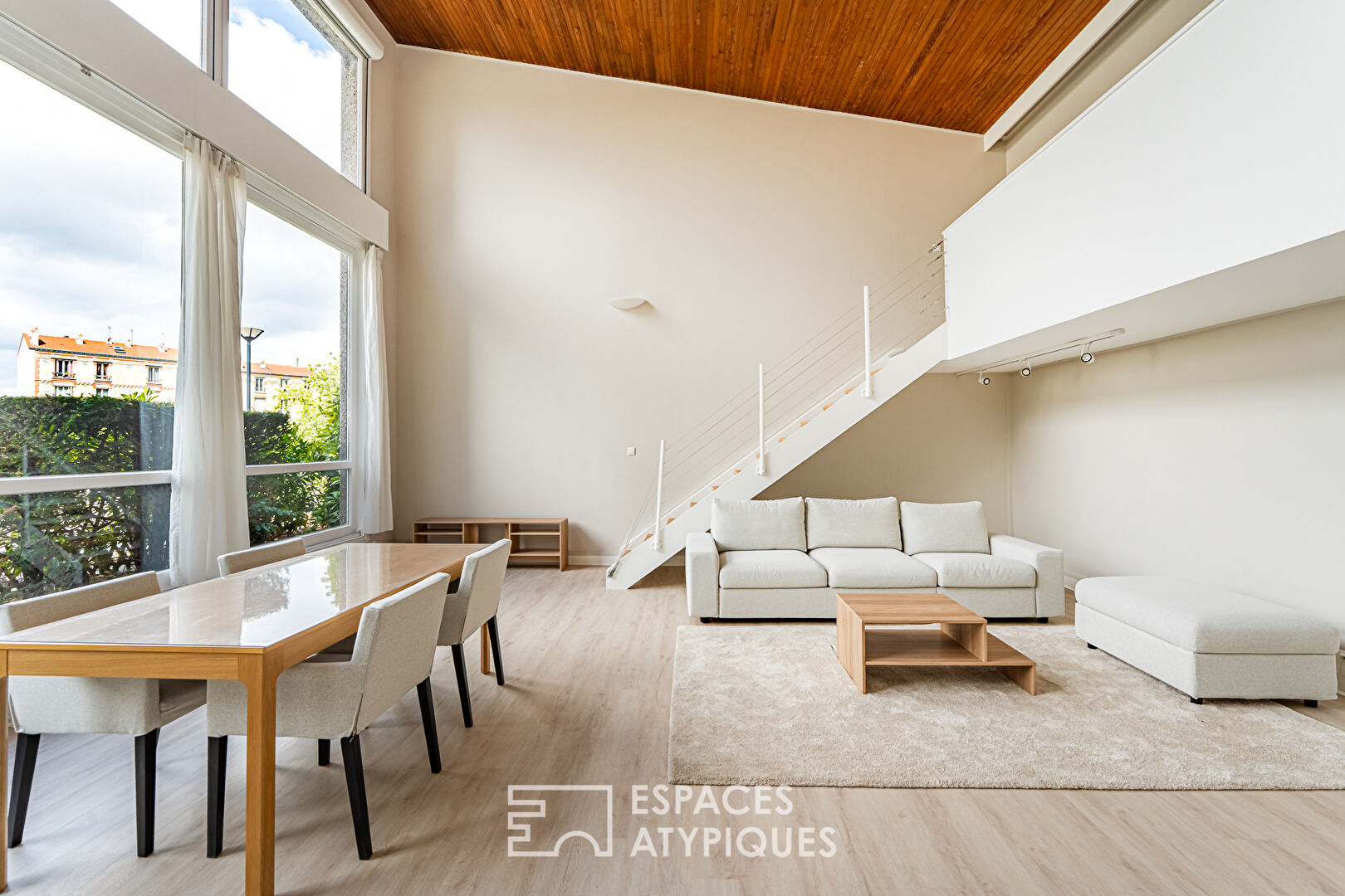 Photo Atelier d'artiste en duplex, esprit maison image 1/6