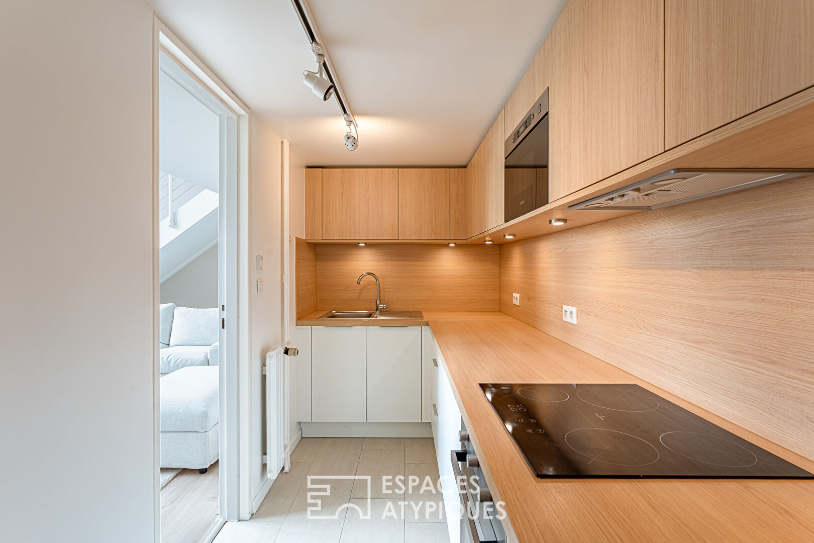 Photo Atelier d'artiste en duplex, esprit maison image 5/6