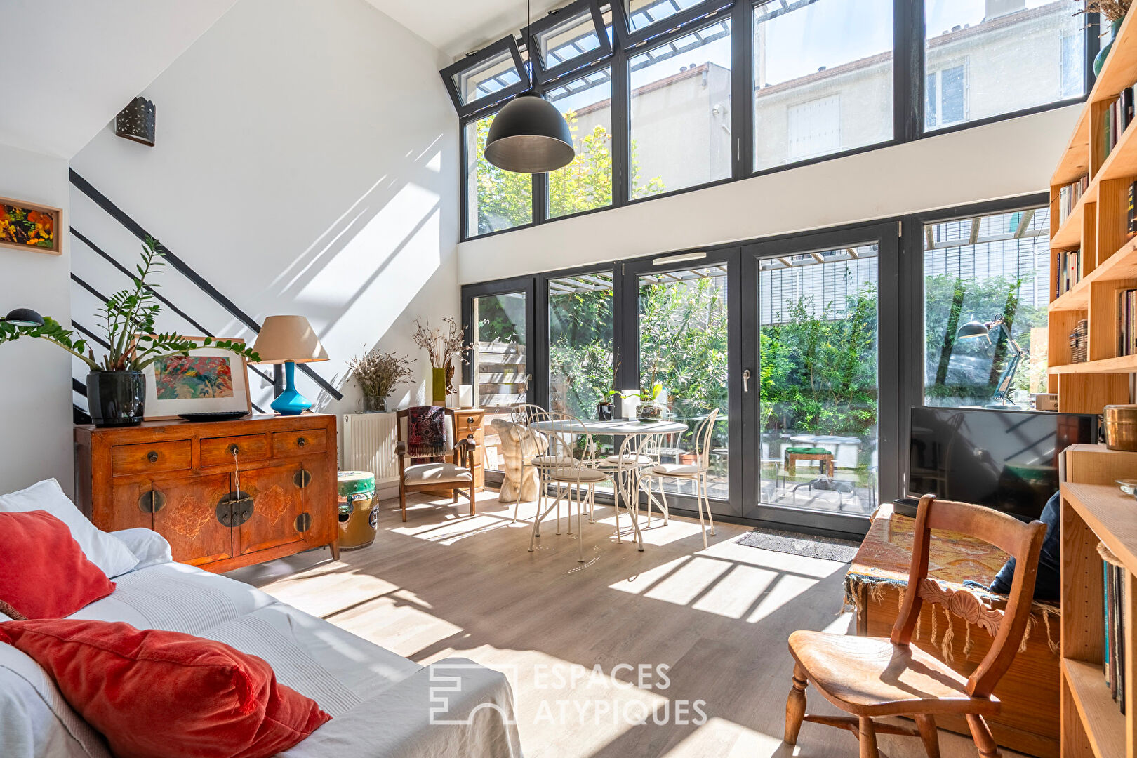 Agence immobilière de ESPACES ATYPIQUES VAL DE MARNE