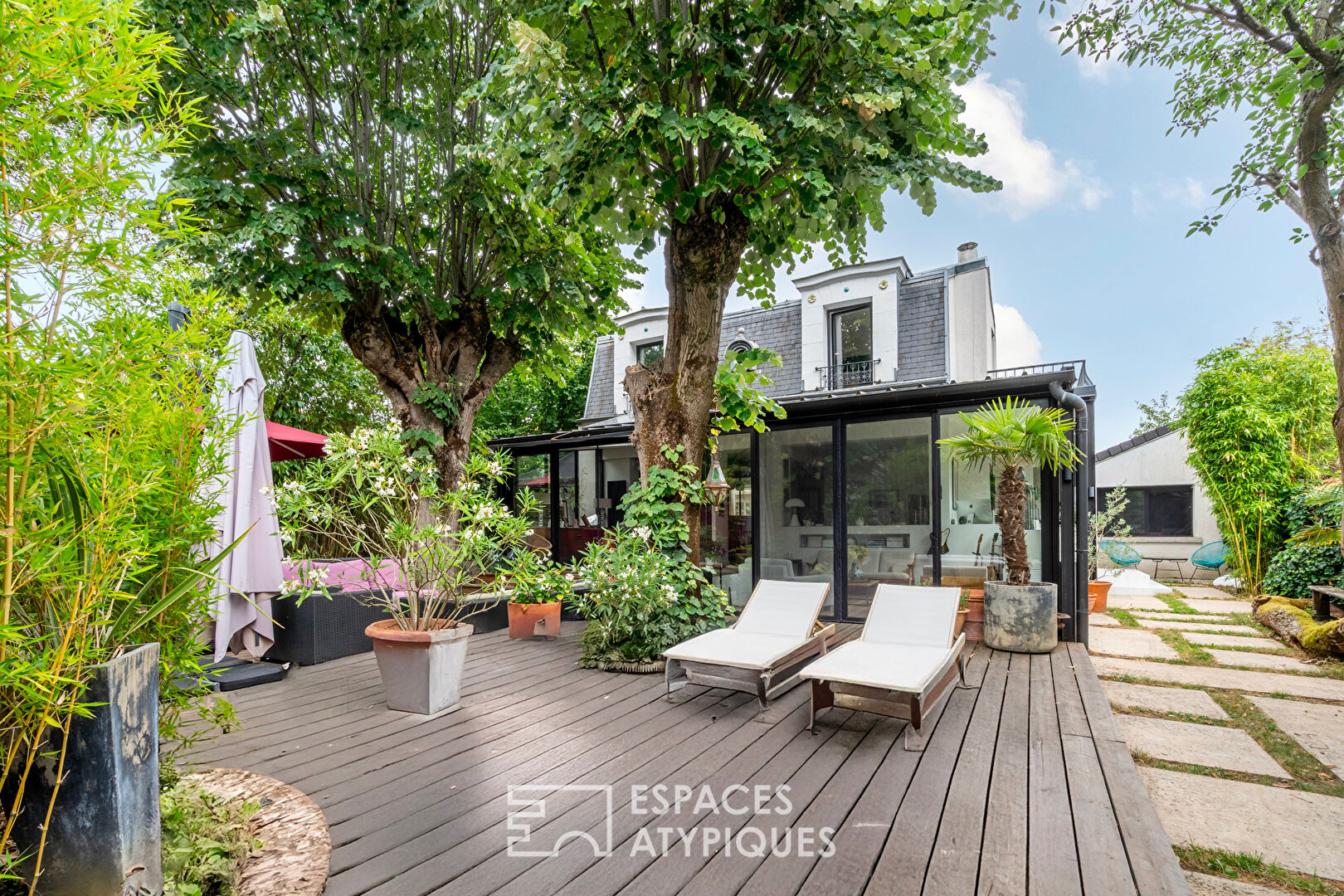 Maison d'architecte confidentielle à La Varenne Saint-Hilaire