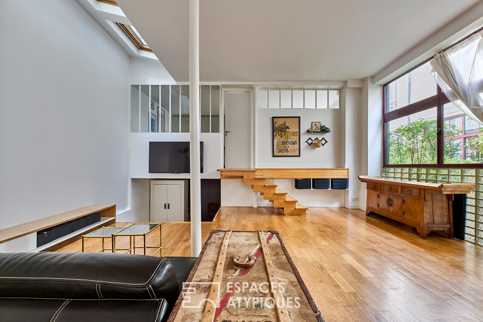 Photo Ancien atelier transformé en loft de 150 m² au calme sur cour végétalisée image 1/6