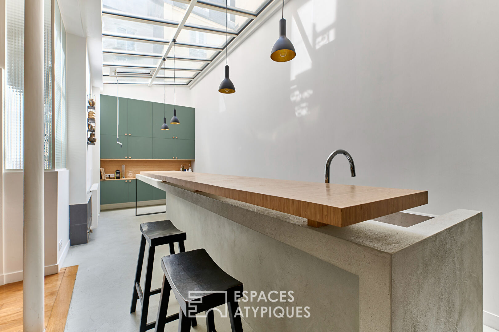 Photo Ancien atelier transformé en loft de 150 m² au calme sur cour végétalisée image 4/6