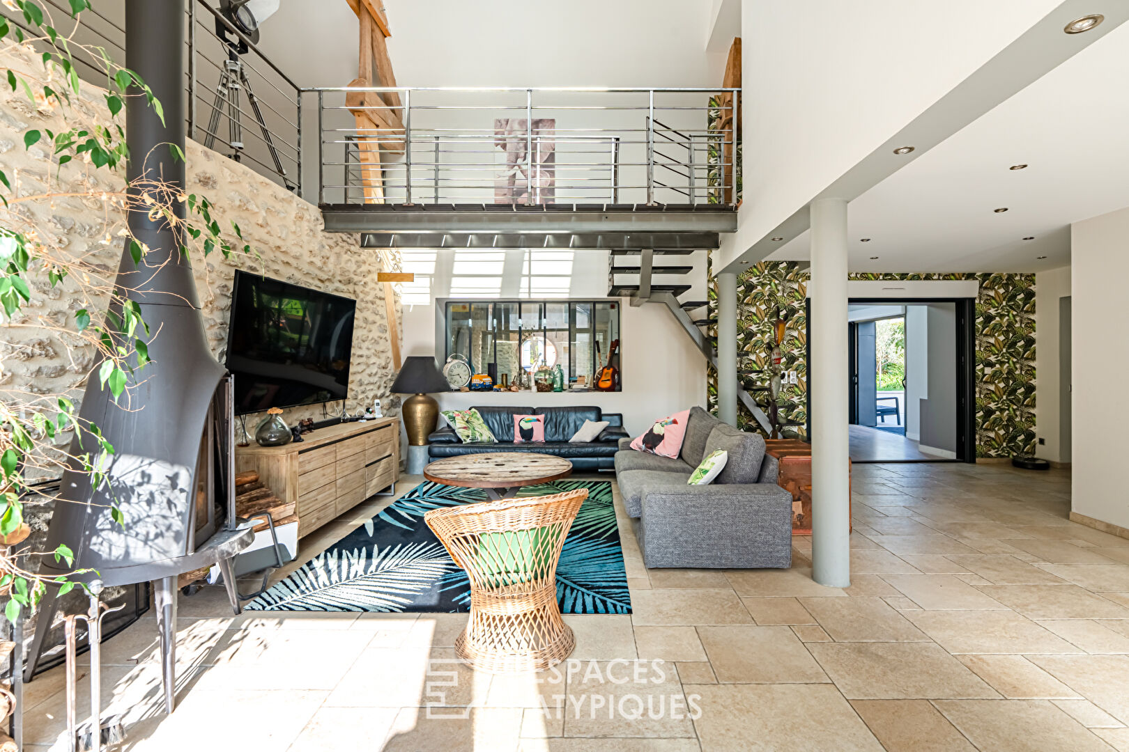 Agence immobilière de Espaces Atypiques Yvelines - ESPACES ATYPIQUES YVELINES