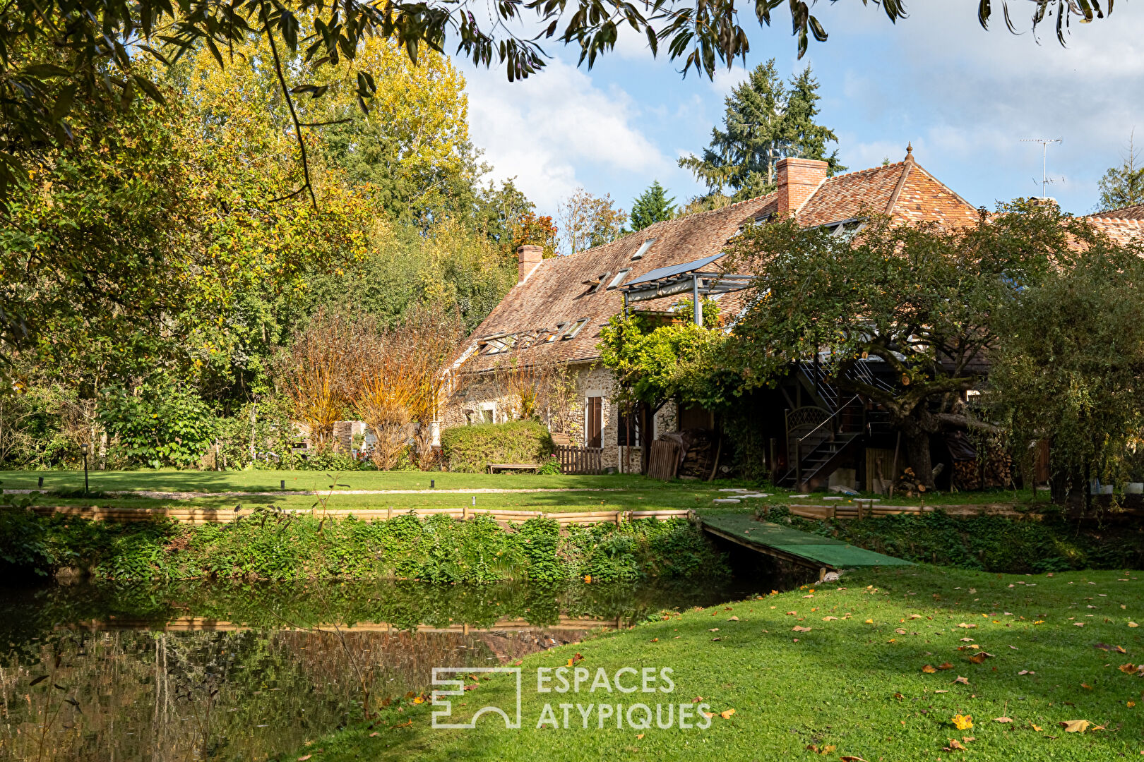 Agence immobilière de Espaces Atypiques Yvelines - ESPACES ATYPIQUES YVELINES