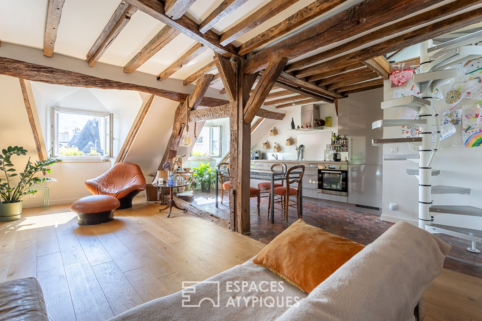 Agence immobilière de ESPACES ATYPIQUES PARIS