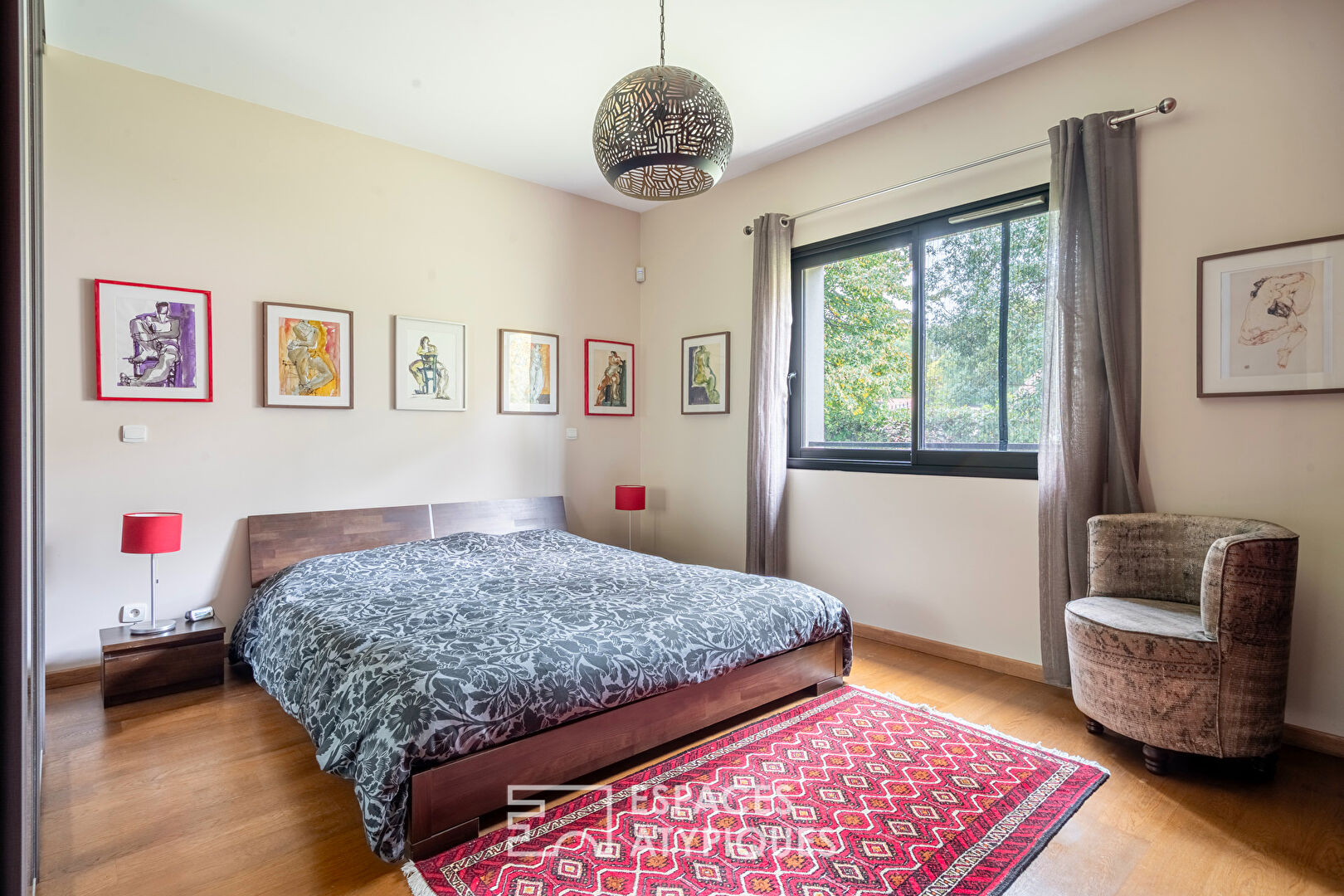 Photo Maison d'architecte avec jardin, en lisière de forêt image 6/6