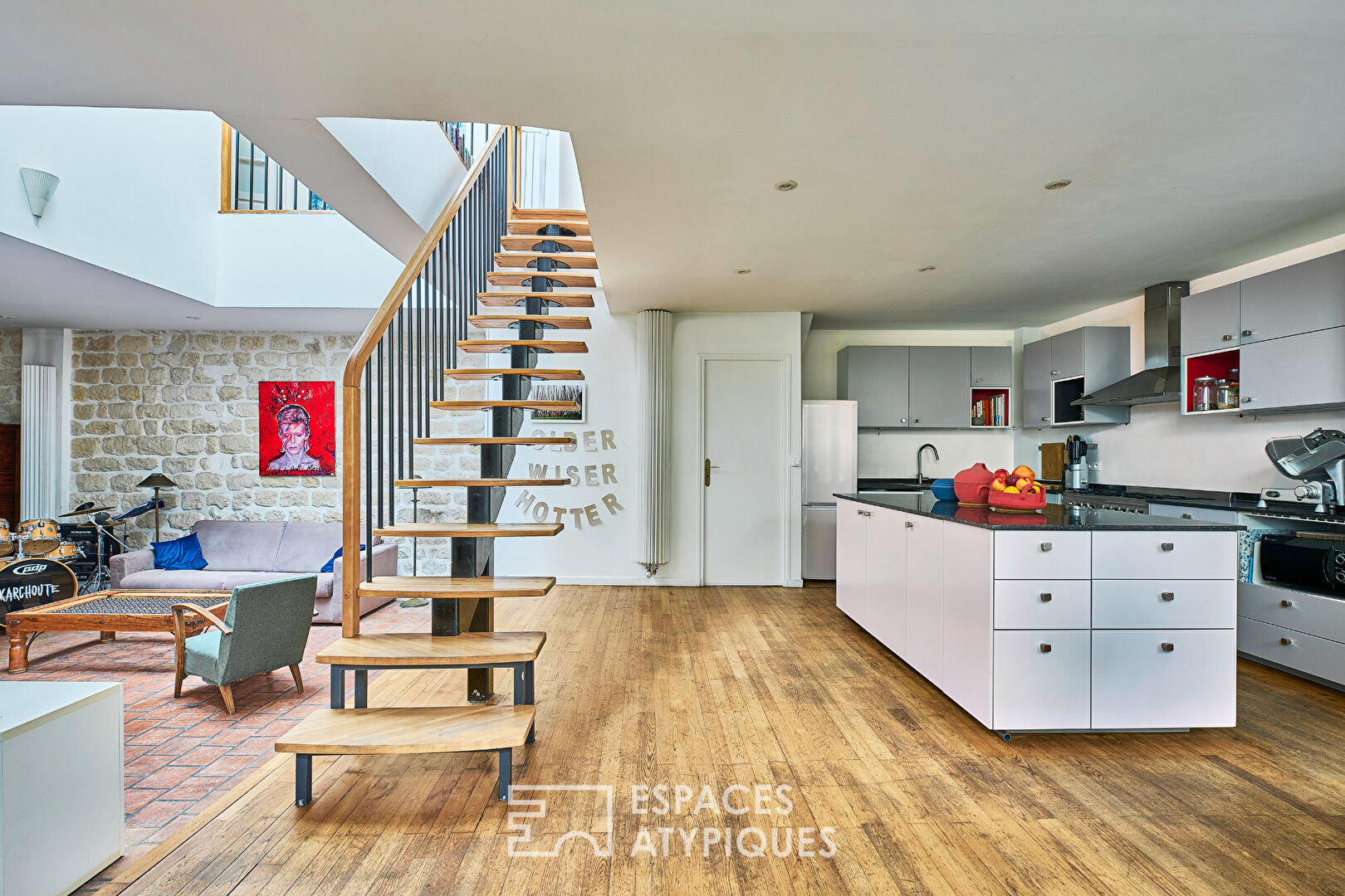 Photo Triplex avec terrasse sur une cour végétalisée image 3/6