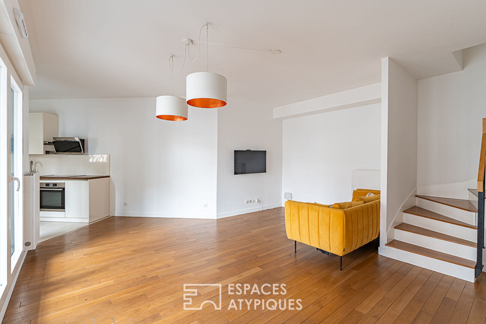 Photo Duplex esprit maison avec loggia quartier Mairie d'Issy image 5/6