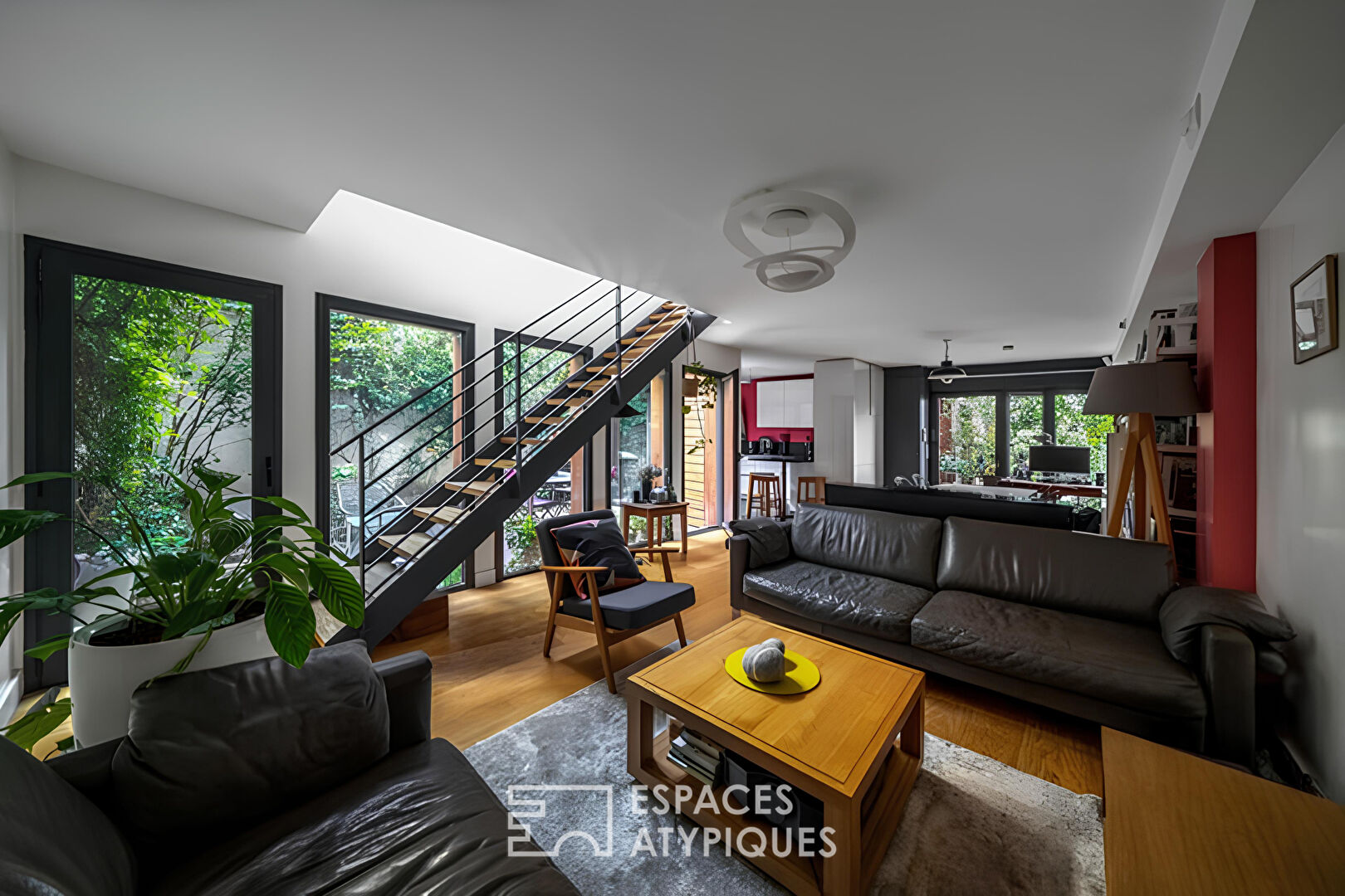 Photo Maison contemporaine avec terrasse arborée image 6/6