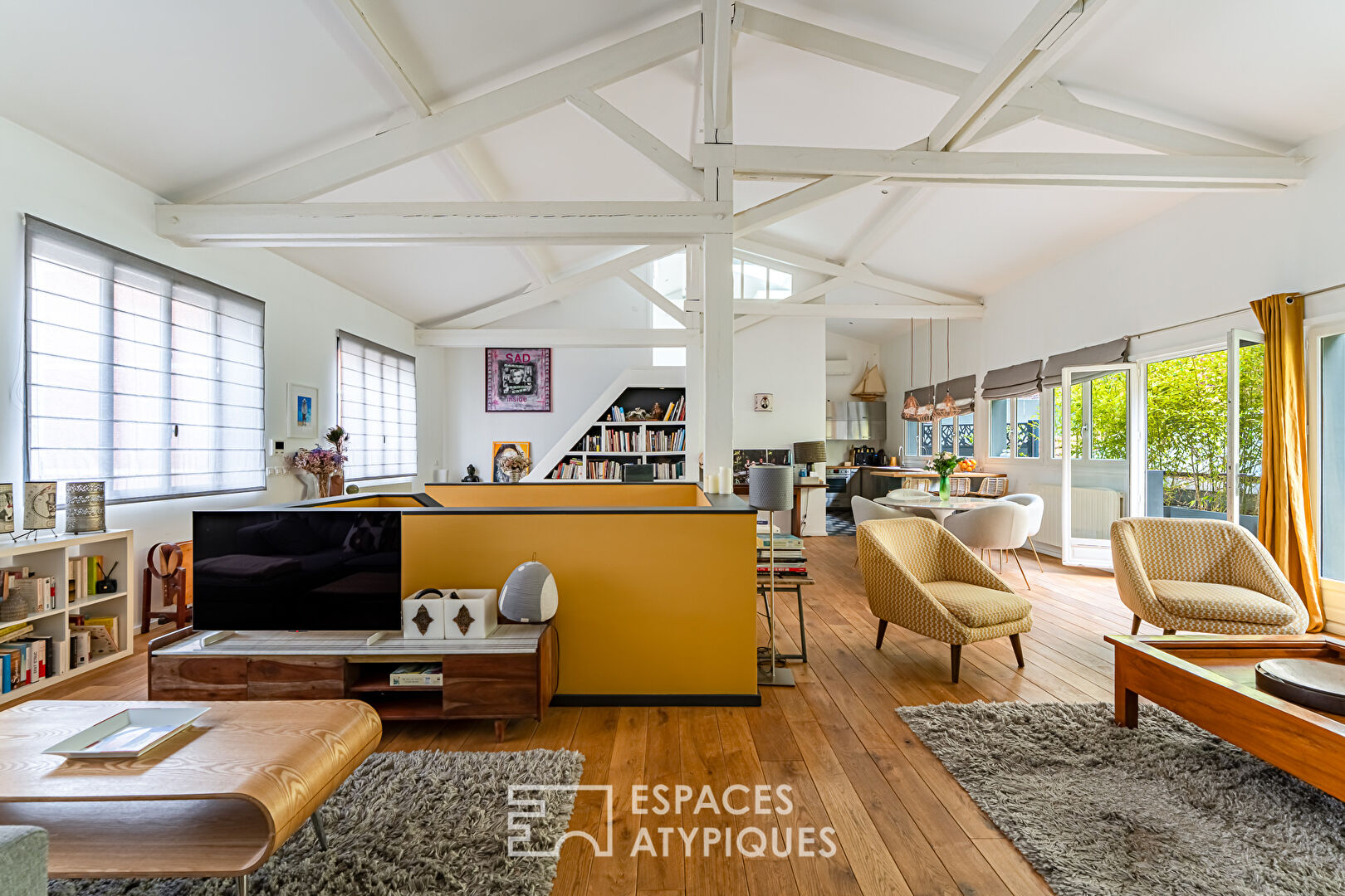 Agence immobilière de ESPACES ATYPIQUES Hauts de Seine