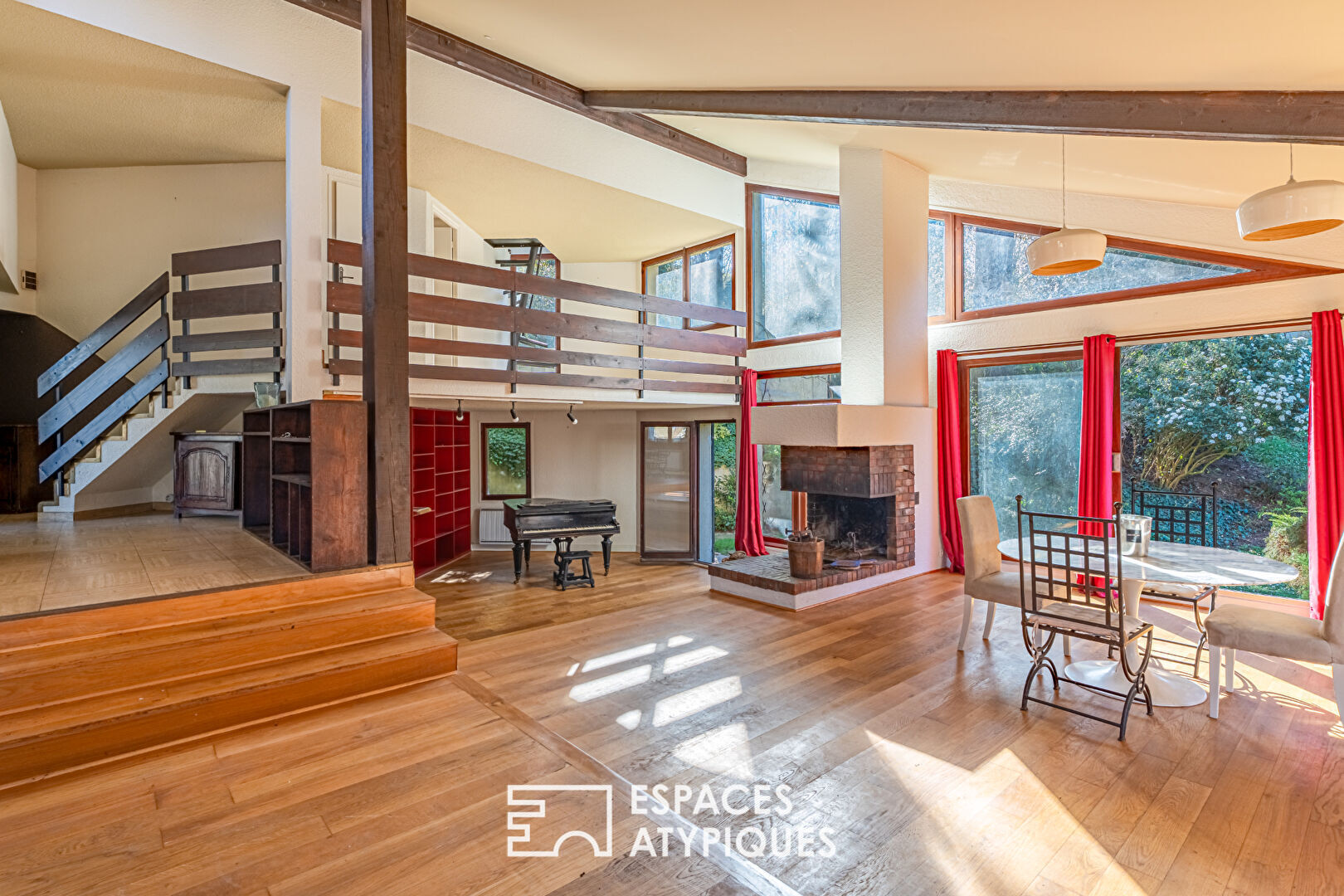 Photo Superbe maison d'Architecte et son appartement indépendant en rez de jardin image 3/6