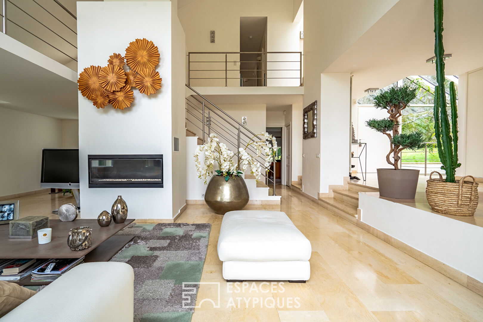 Photo Maison d'Architecte rénovée avec piscine extérieure image 3/6