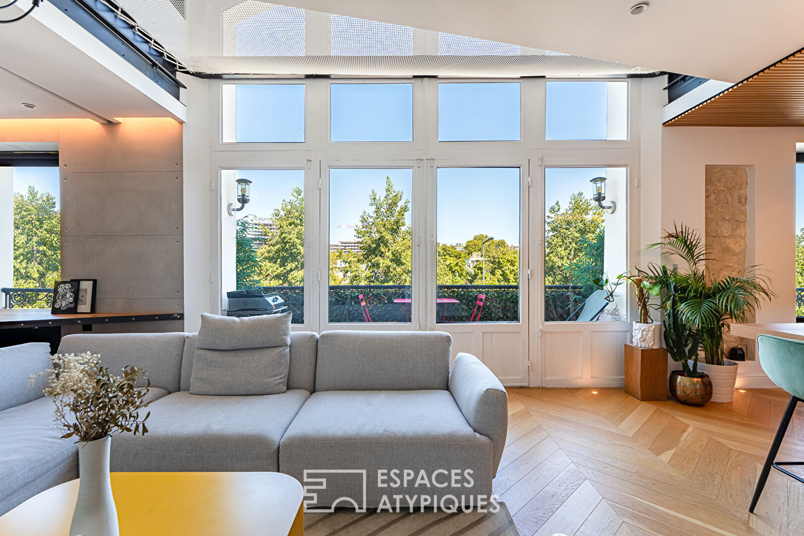 Agence immobilière de ESPACES ATYPIQUES Hauts de Seine