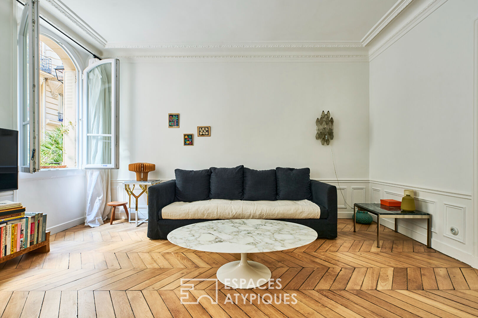 Photo Haussmannien dans voie privée - Quartier Trudaine-Maubeuge image 4/6