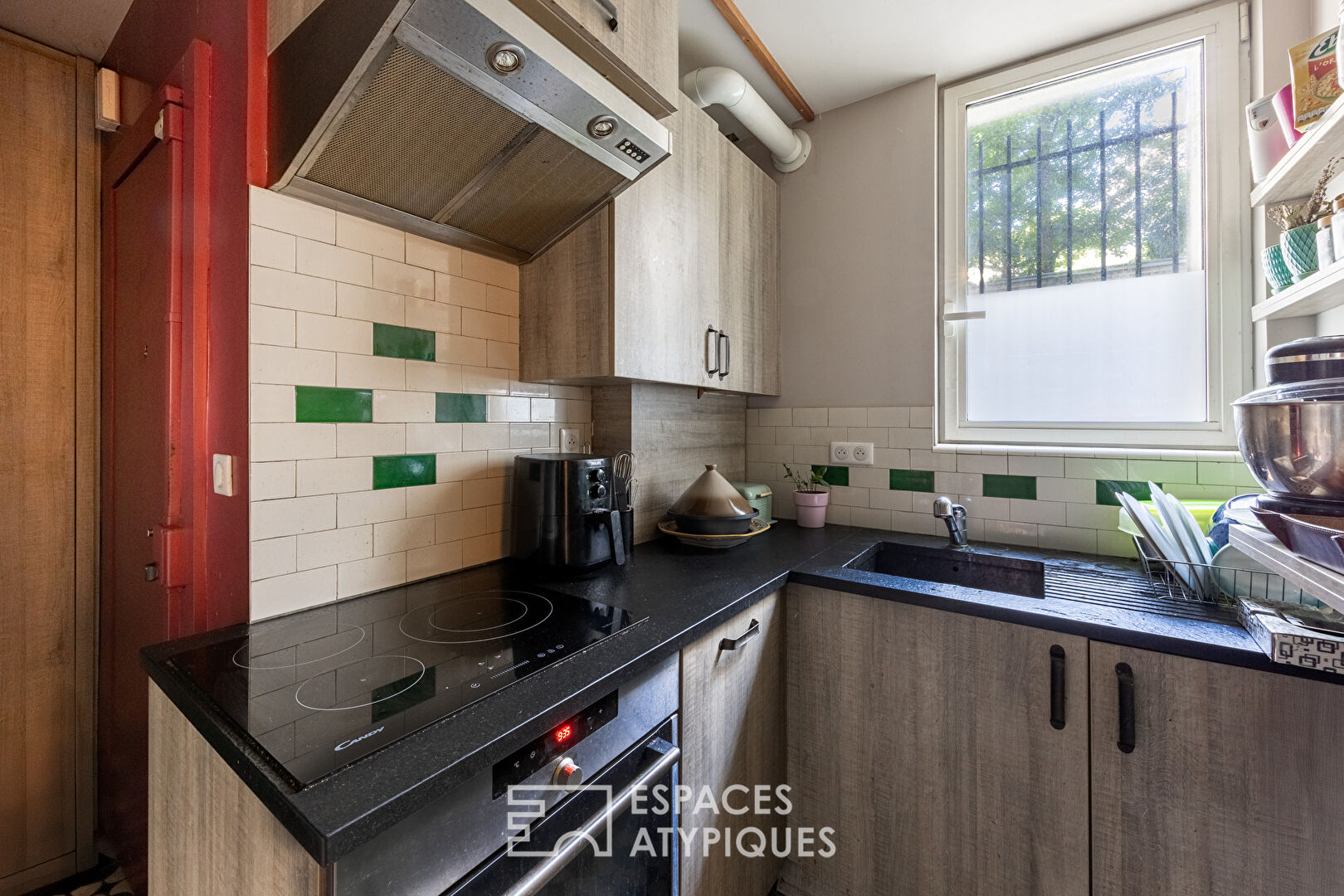 Photo Appartement avec Local commercial rénové attenant, Place de l'Abbé Georges Hénocque image 5/6