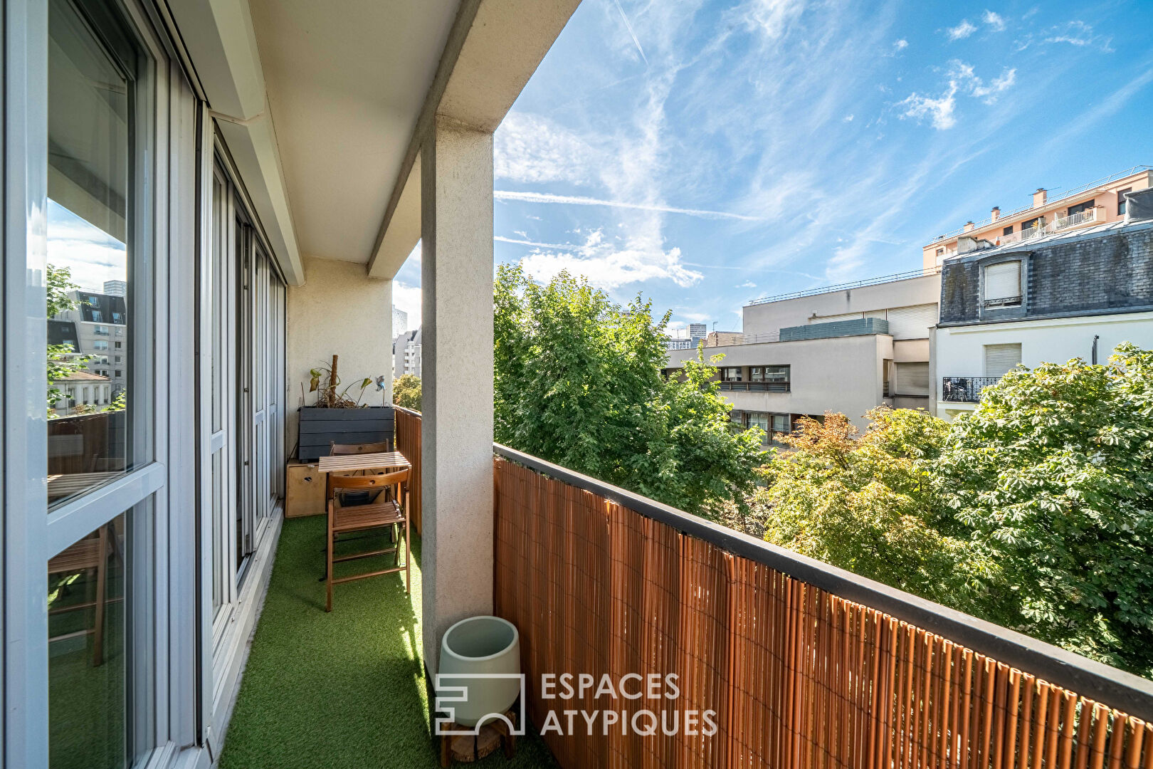 Photo Appartement traversant avec balcon image 1/6