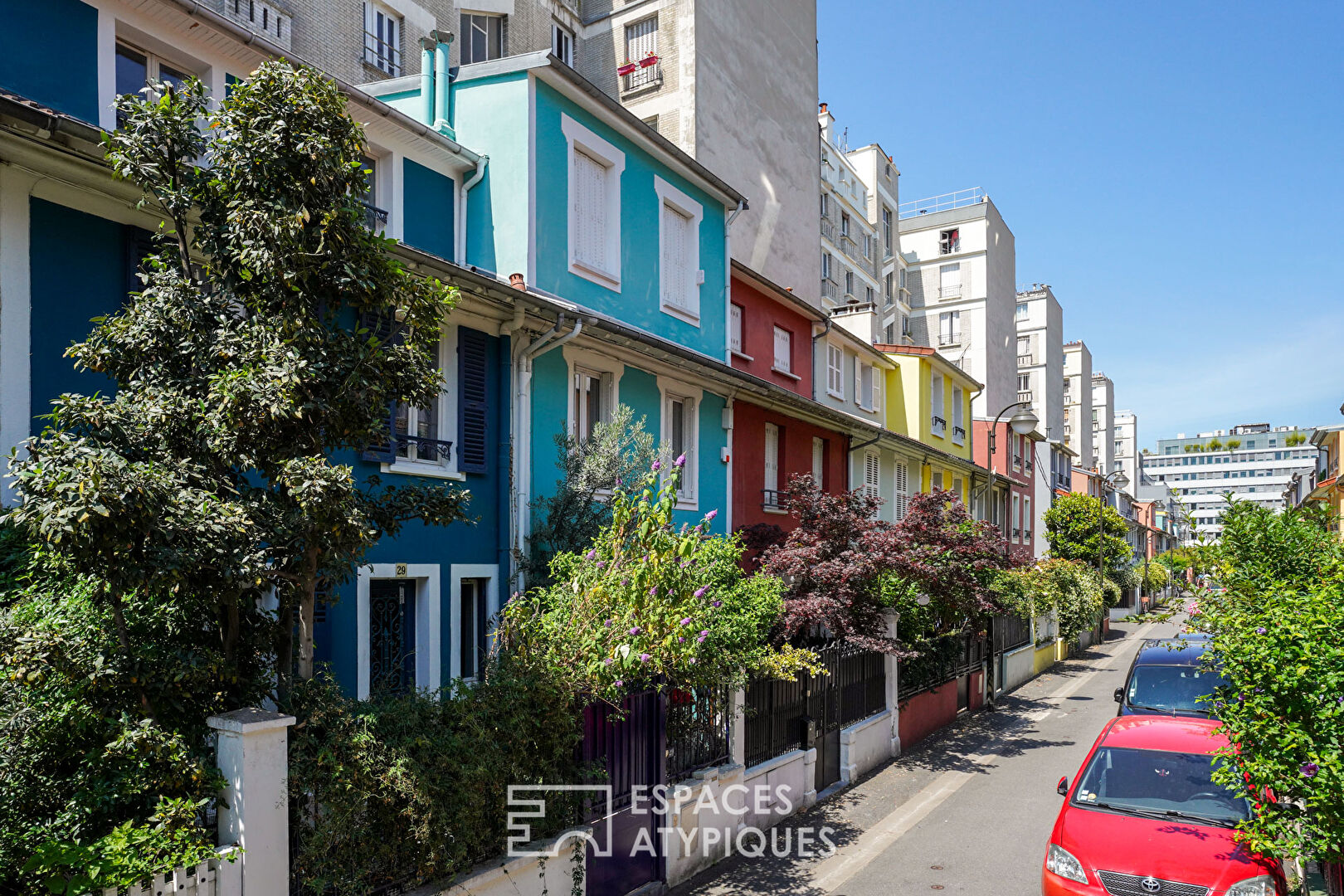Maison de caractère au sein de la cite Jouffroy Renault