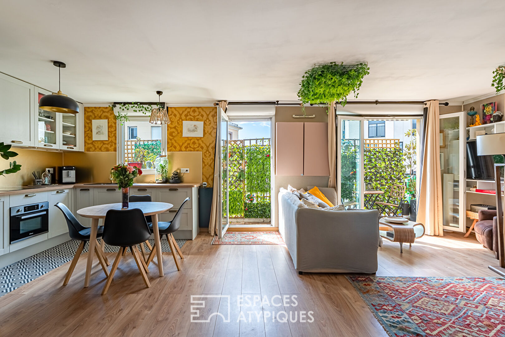 Photo Appartement traversant avec balcon en dernier étage image 1/6