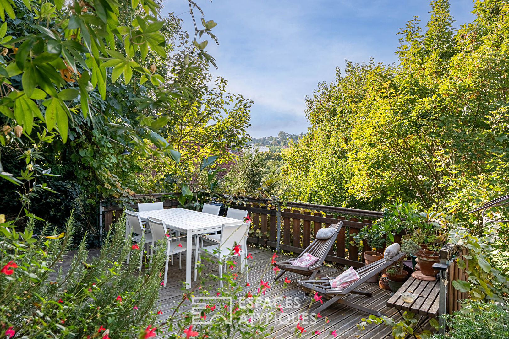 Photo Maison et ses terrasses dans un écrin de verdure à Sèvres Rive-Gauche image 3/6