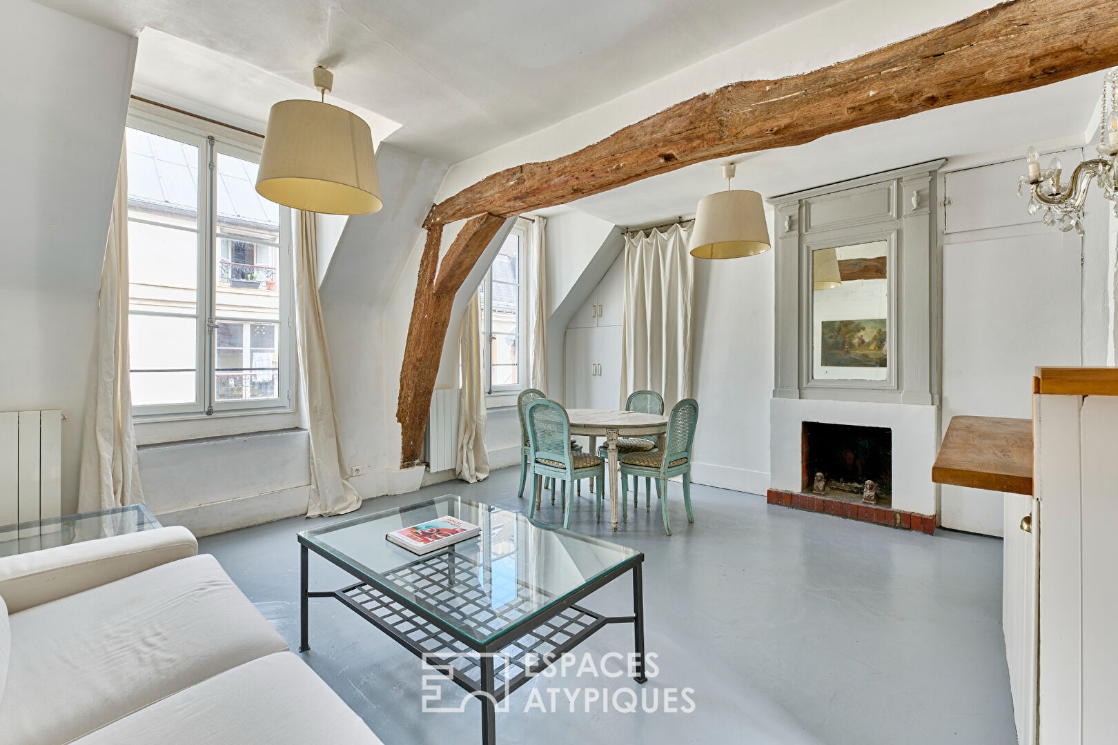 Photo Duplex chargé d'histoire proche de la Place des Vosges image 4/6
