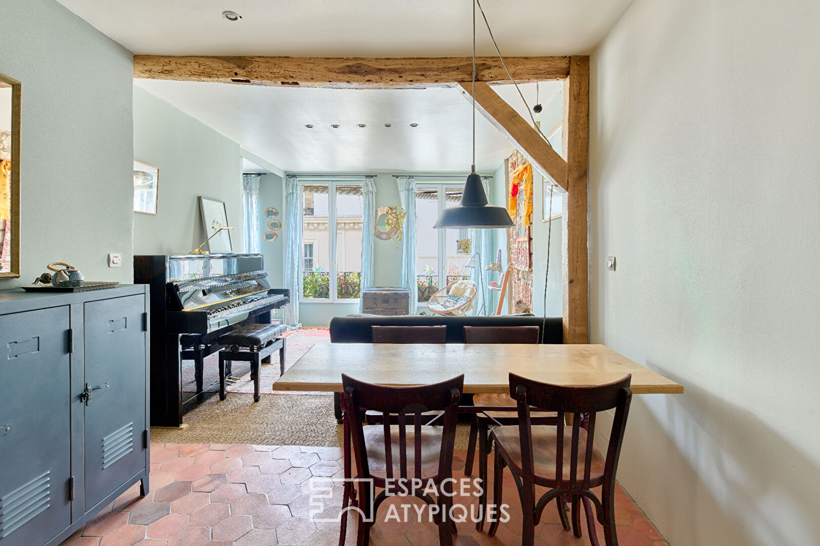 Appartement au charme montmartrois aux Abbesses