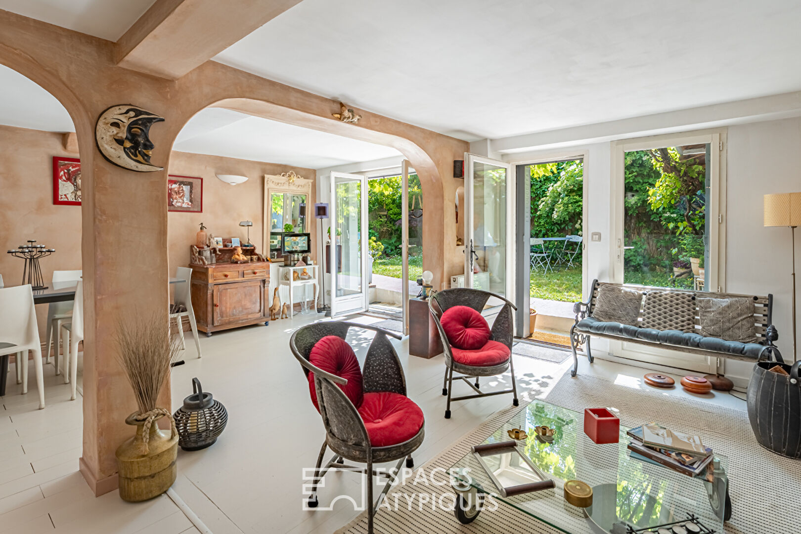 Photo Belle rénovation de maison avec jardin intime proche gare SNCF/RER A de Houilles image 3/6