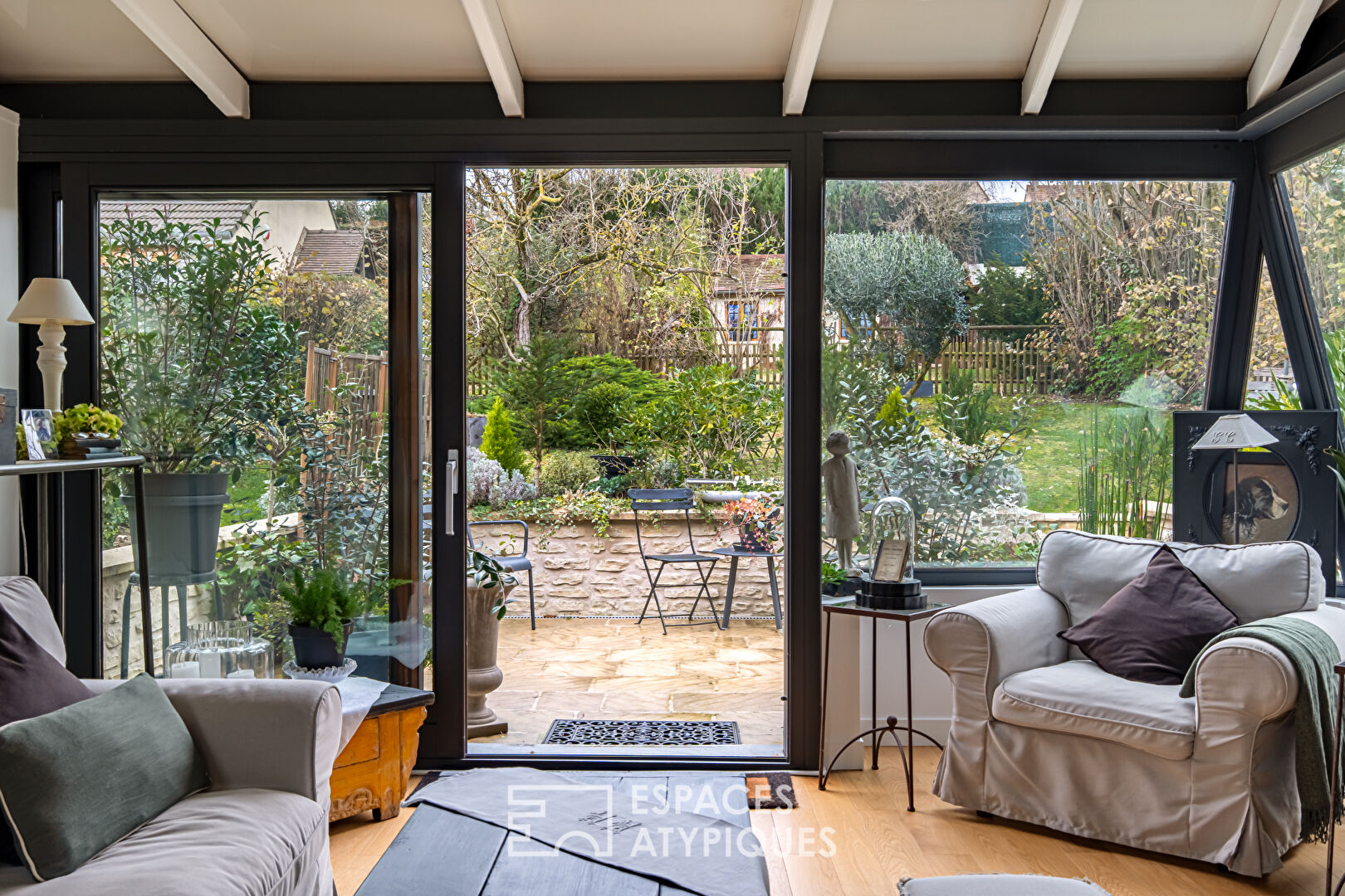 Agence immobilière de Espaces Atypiques Yvelines - ESPACES ATYPIQUES YVELINES