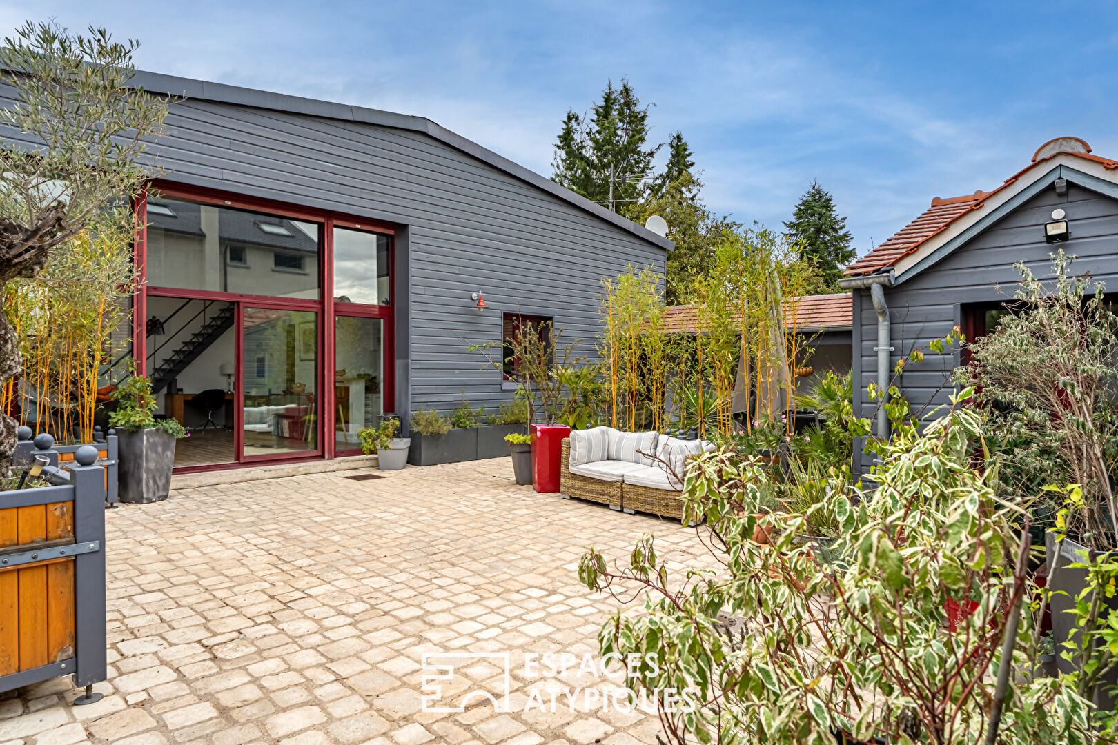 Très beau Loft avec studio indépendant au Mesnil le Roi