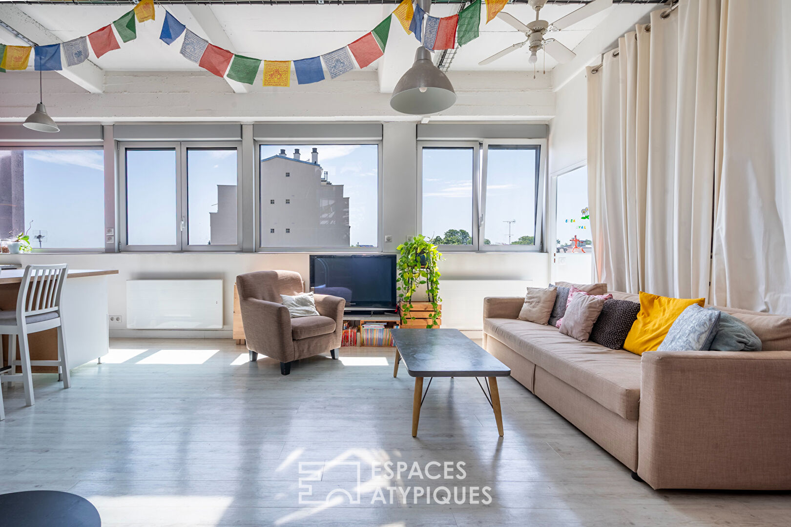 Photo Dernier étage avec rooftop et vue époustouflante image 5/6