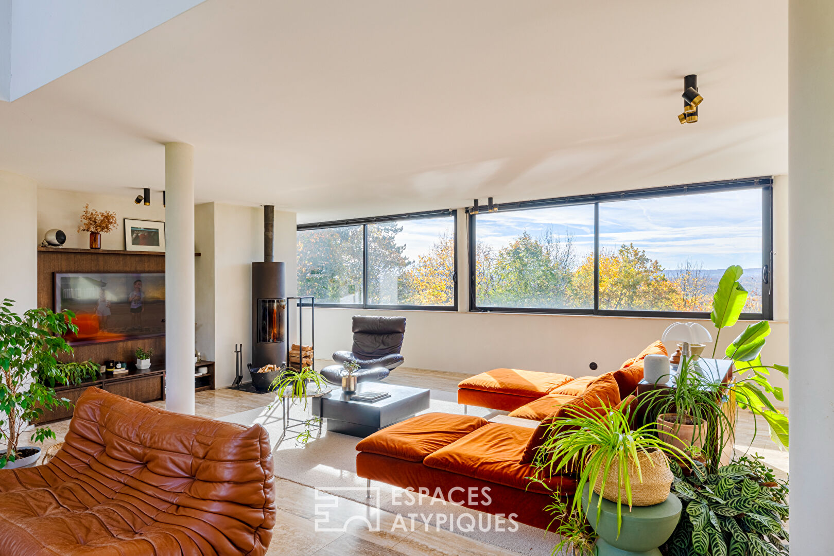 Agence immobilière de Espaces Atypiques Yvelines - ESPACES ATYPIQUES YVELINES