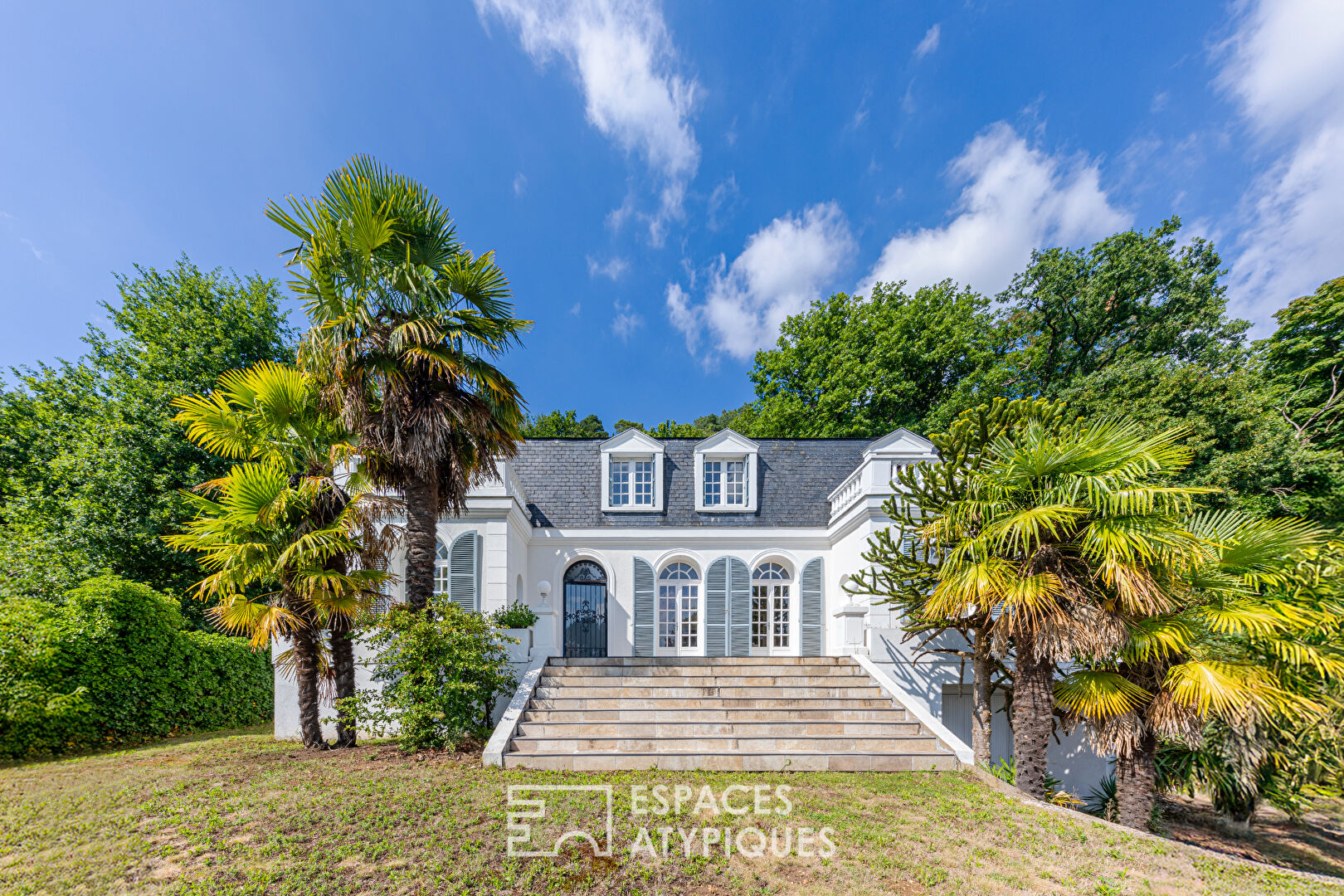 Agence immobilière de Espaces Atypiques Yvelines - ESPACES ATYPIQUES YVELINES