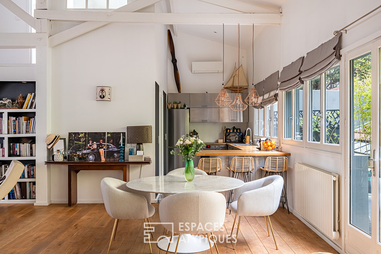 Photo Ancien atelier de mécanique transformé en loft à usage mixte, quartier Gambetta. image 6/6