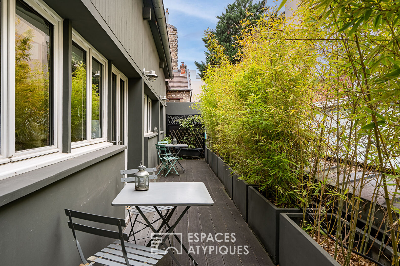 Photo Ancien atelier de mécanique transformé en loft à usage mixte, quartier Gambetta. image 2/6