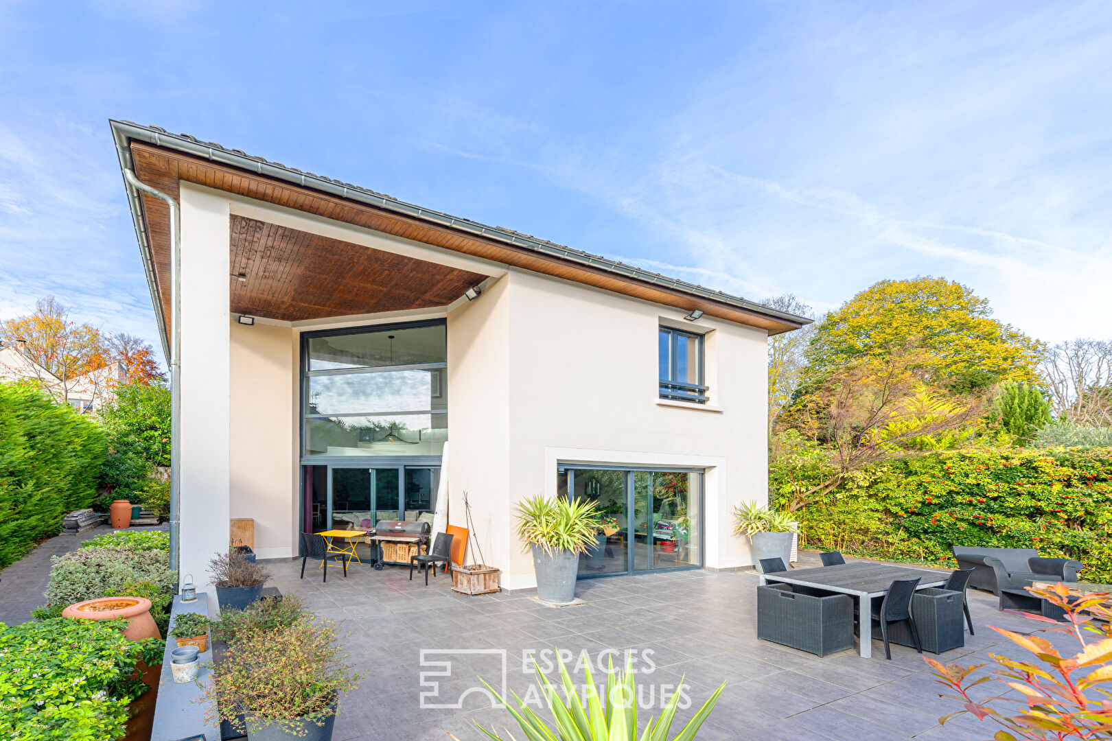 Agence immobilière de Espaces Atypiques Yvelines - ESPACES ATYPIQUES YVELINES