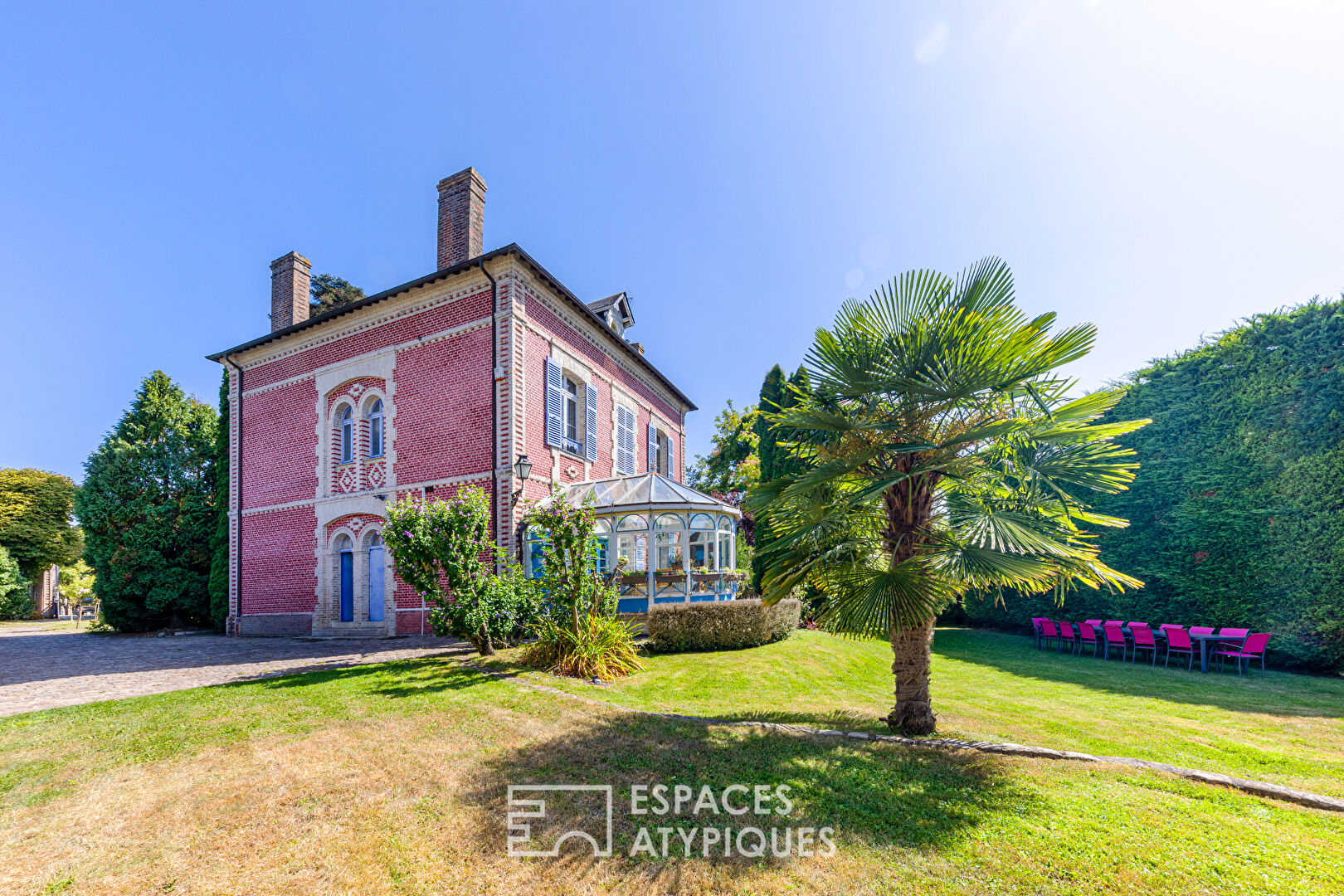 Agence immobilière de Espaces Atypiques Yvelines - ESPACES ATYPIQUES YVELINES